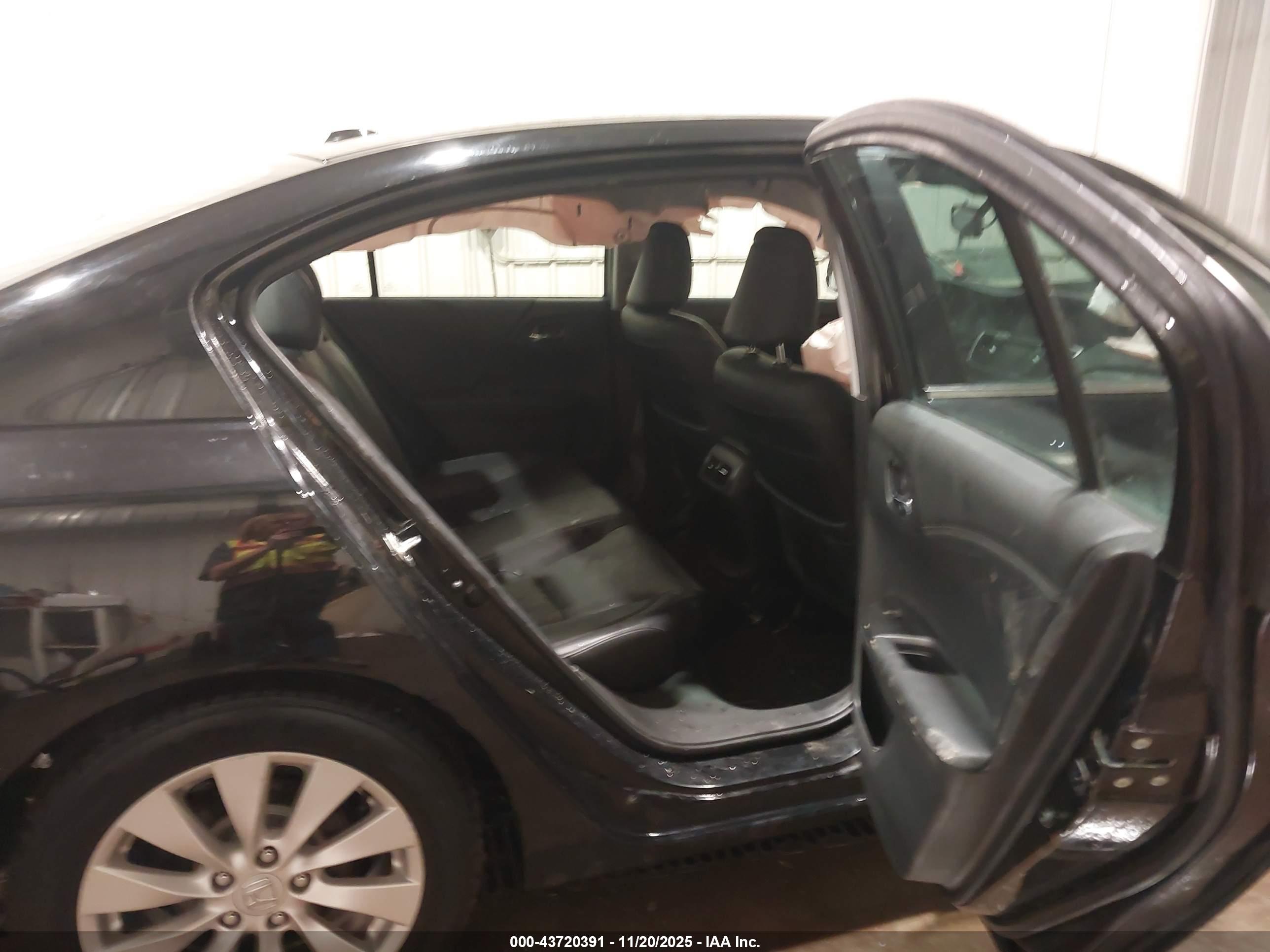 HONDA ACCORD image 8