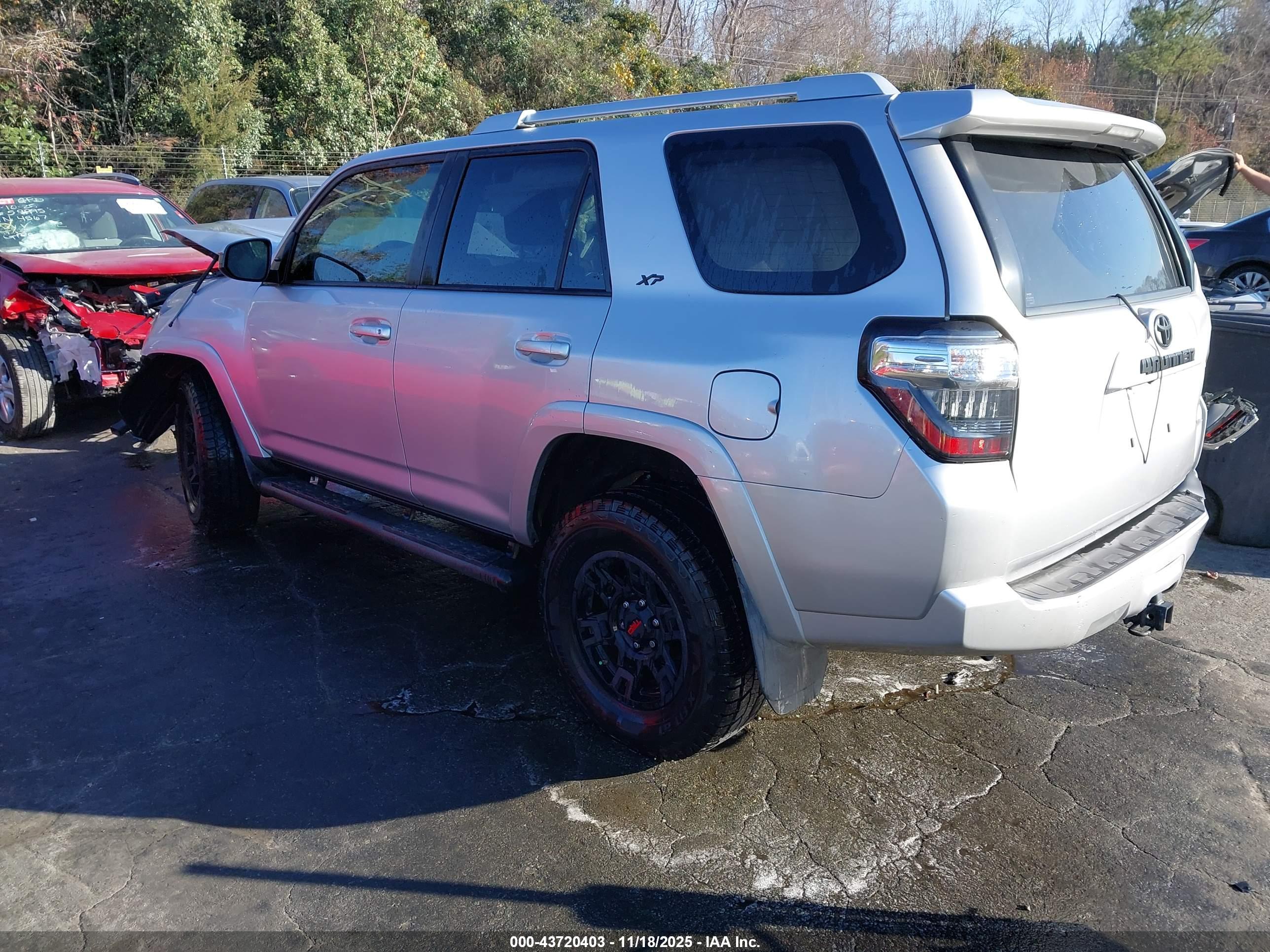 TOYOTA 4RUNNER image 3