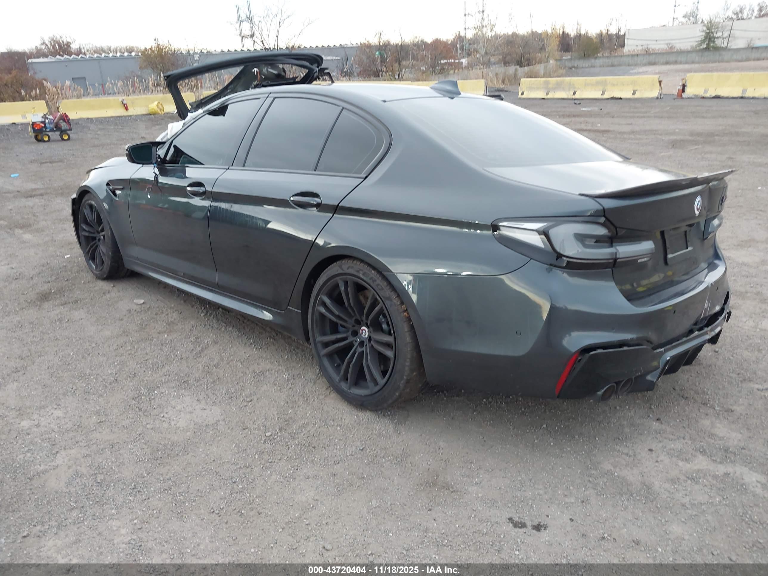 BMW M5 image 3
