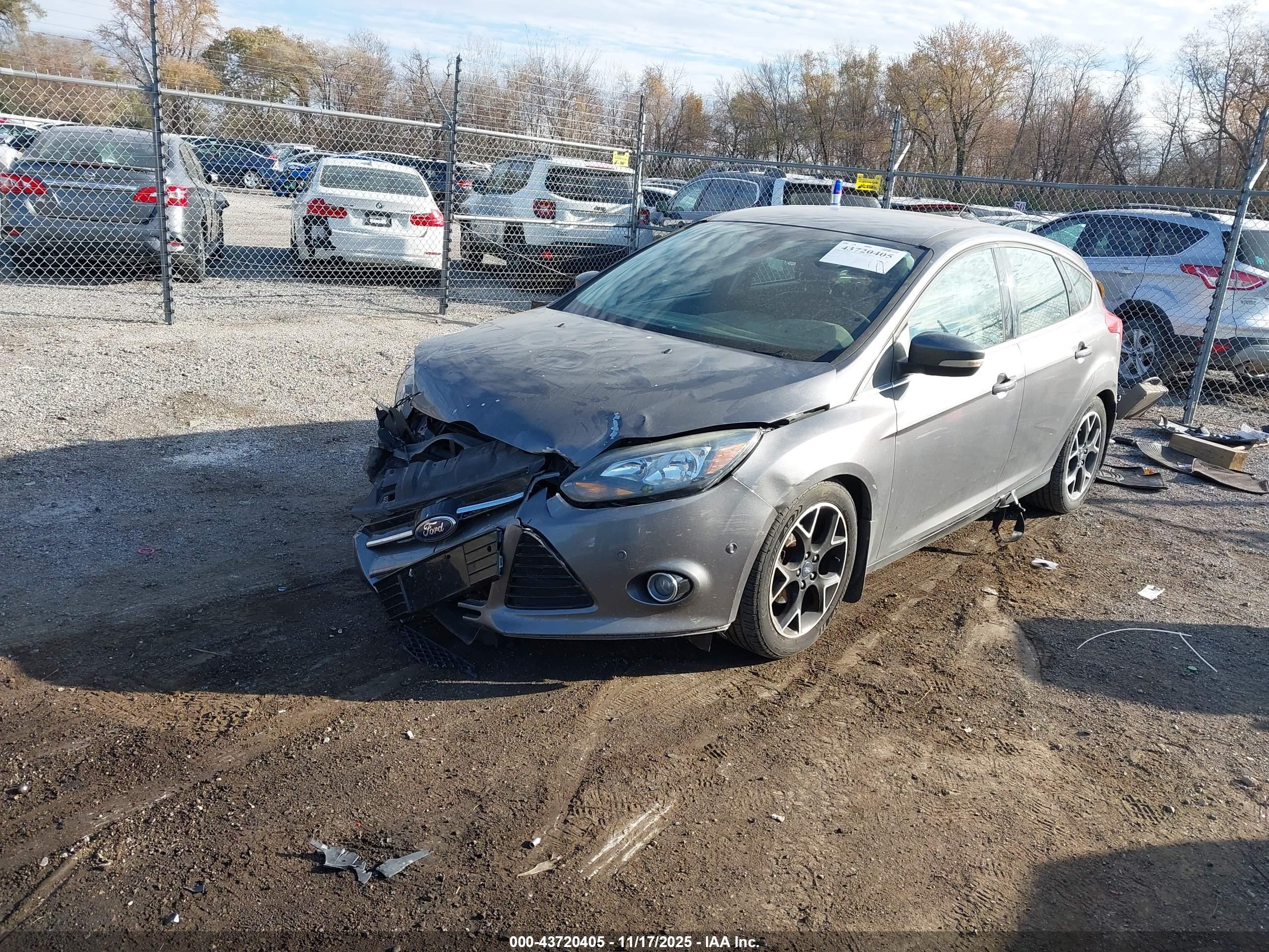 FORD FOCUS image 2