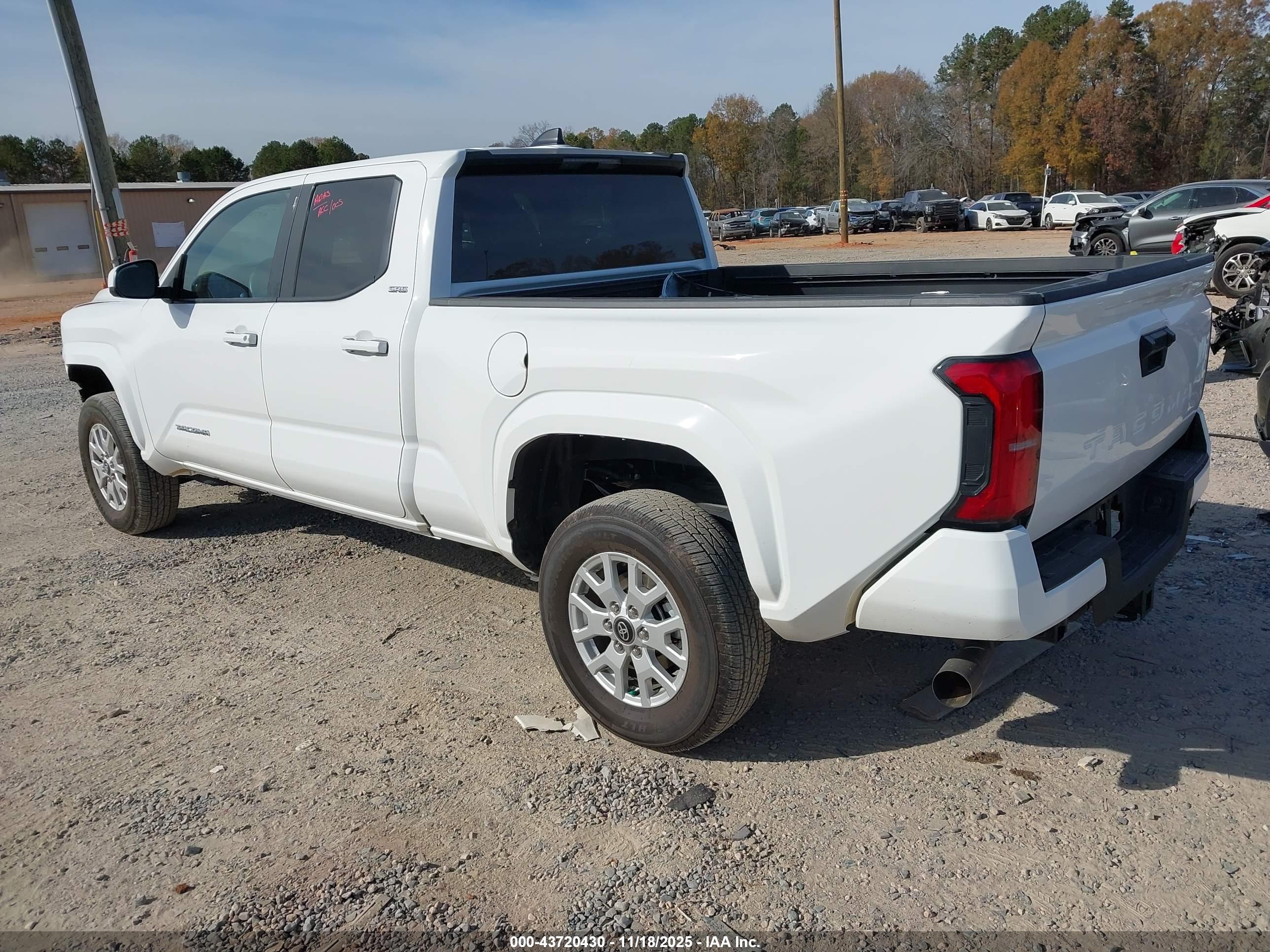 TOYOTA TACOMA image 3