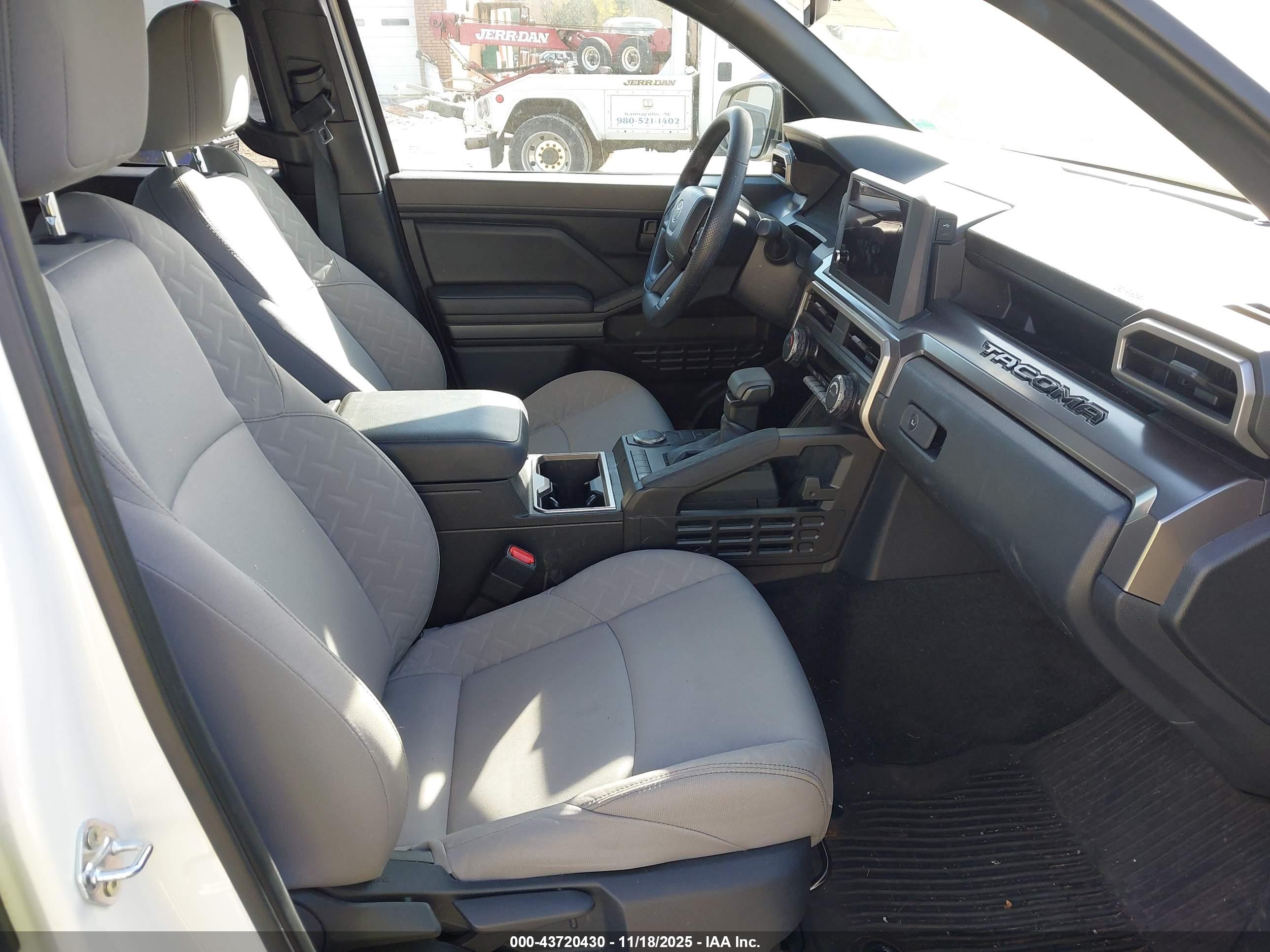 TOYOTA TACOMA image 5