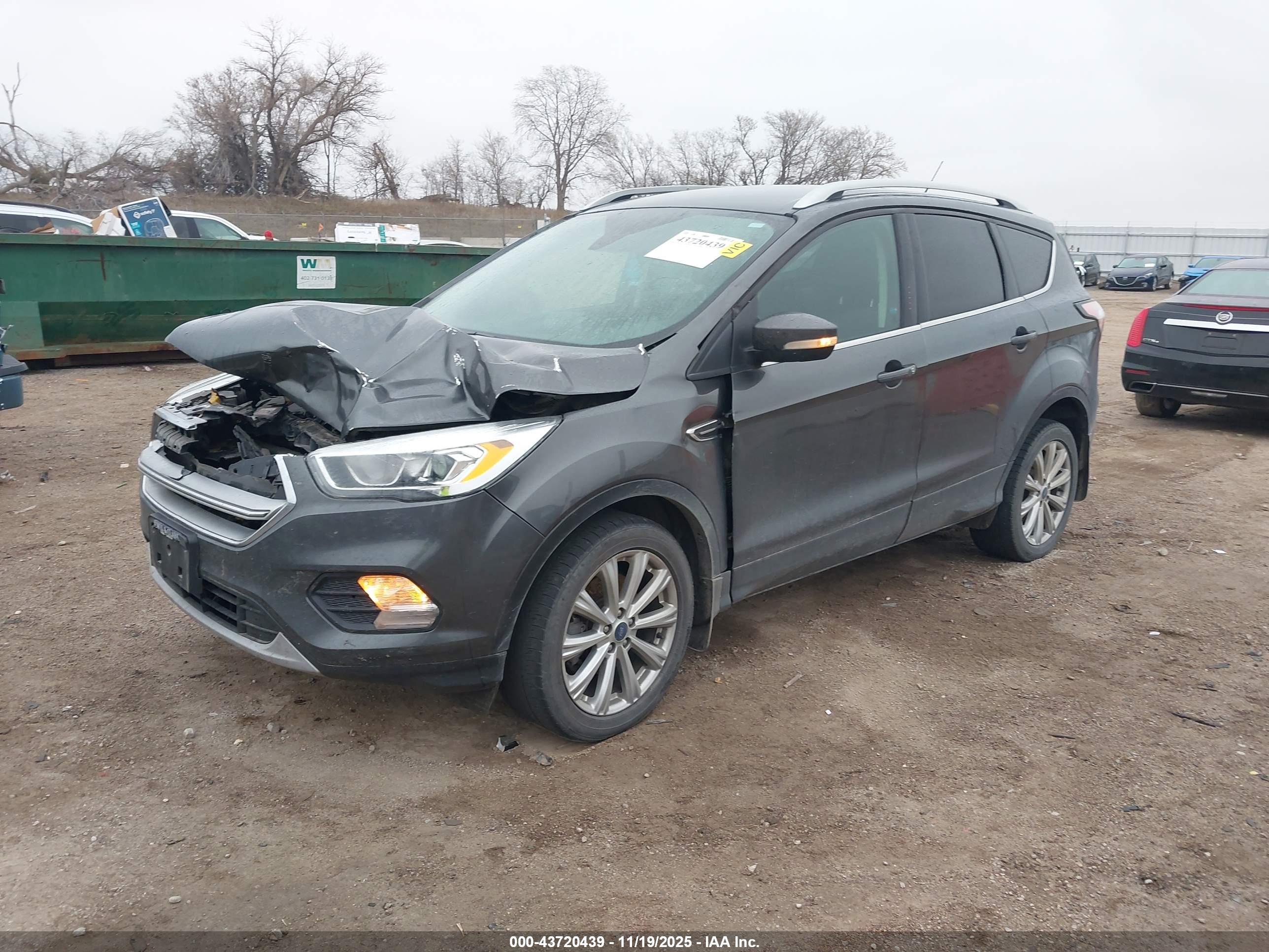 FORD ESCAPE image 2
