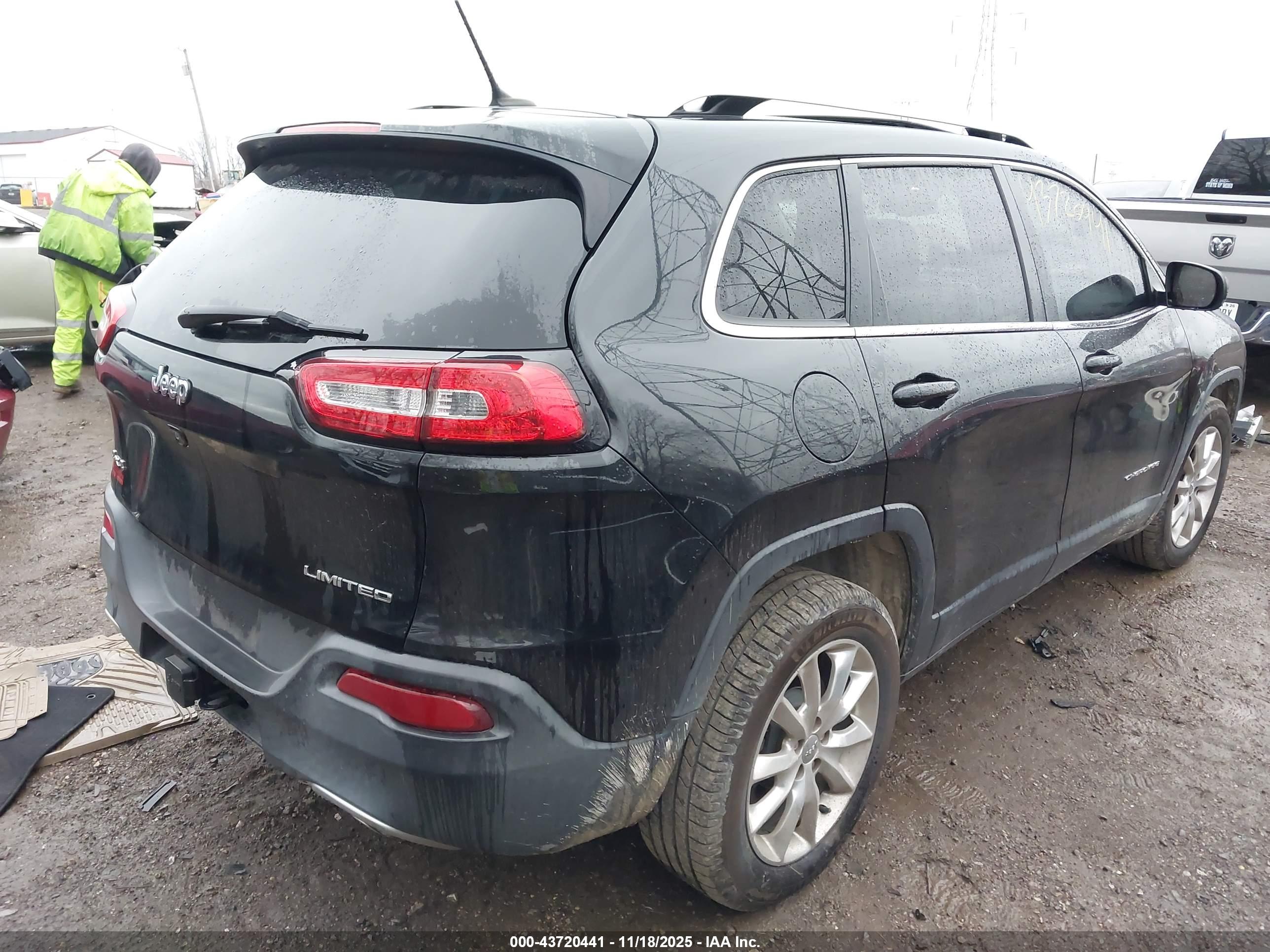 JEEP CHEROKEE image 4