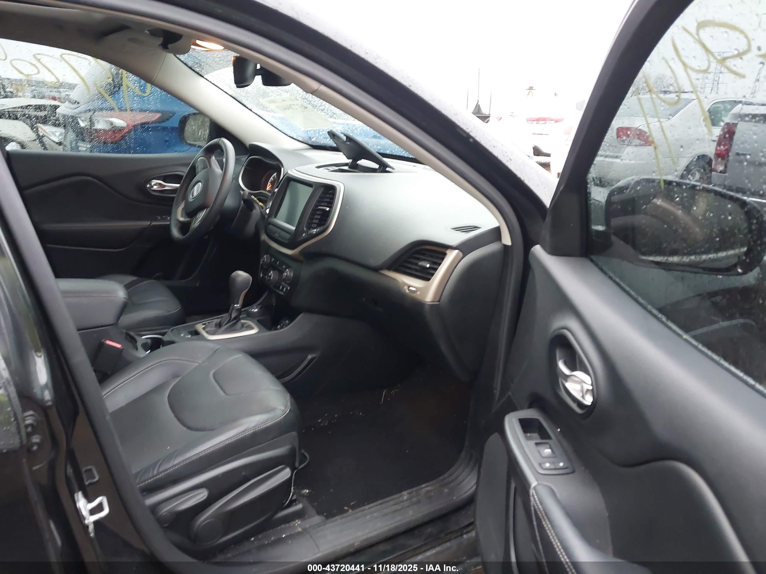 JEEP CHEROKEE image 5