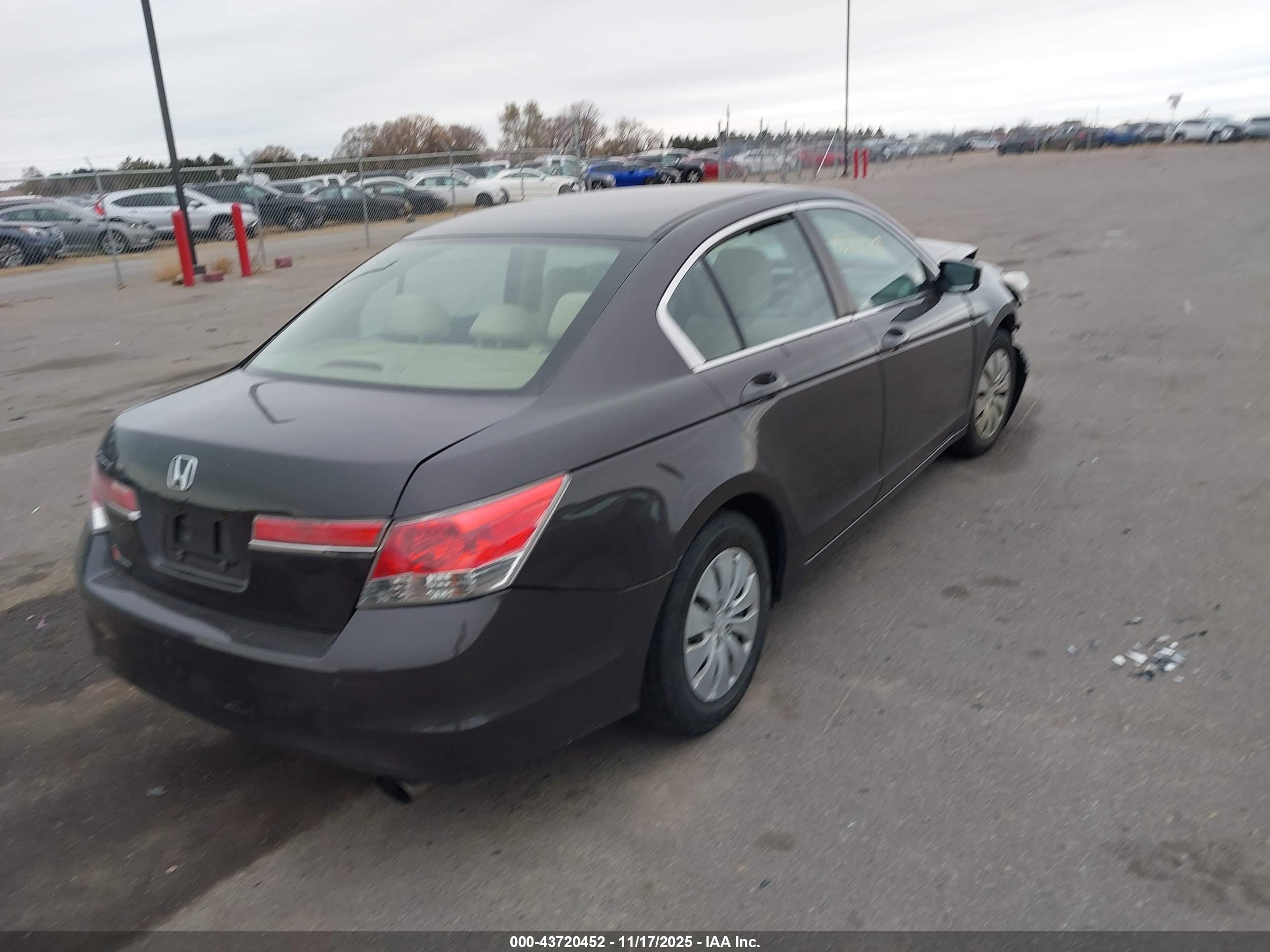 HONDA ACCORD image 4