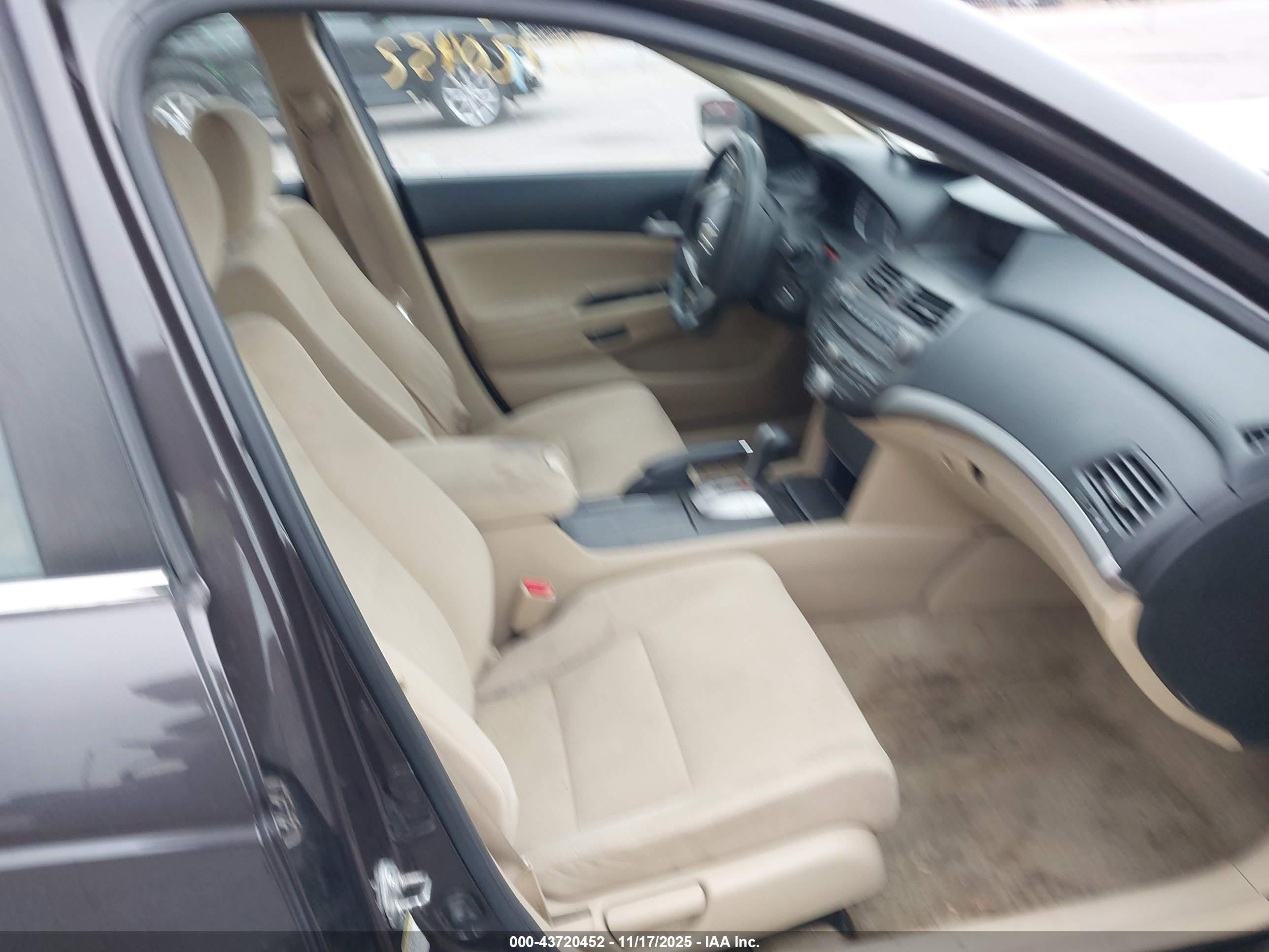 HONDA ACCORD image 5