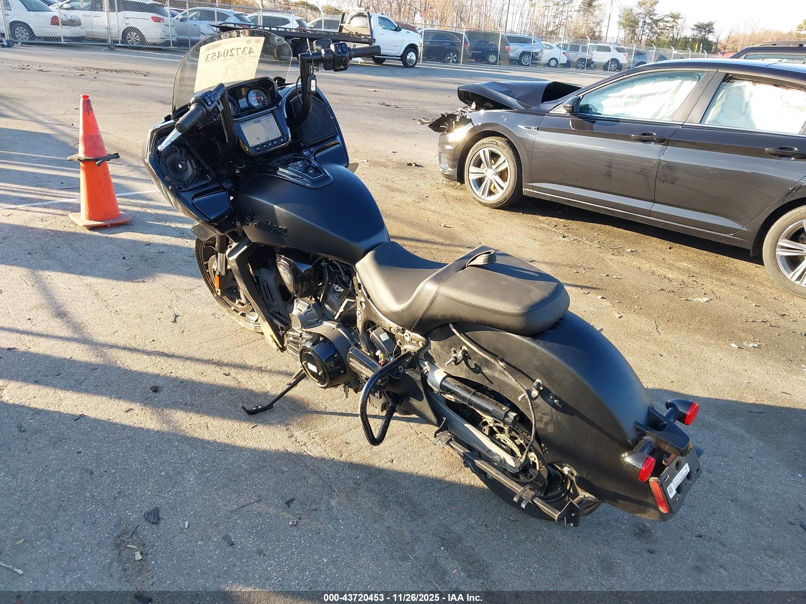 INDIAN MOTORCYCLE image 3