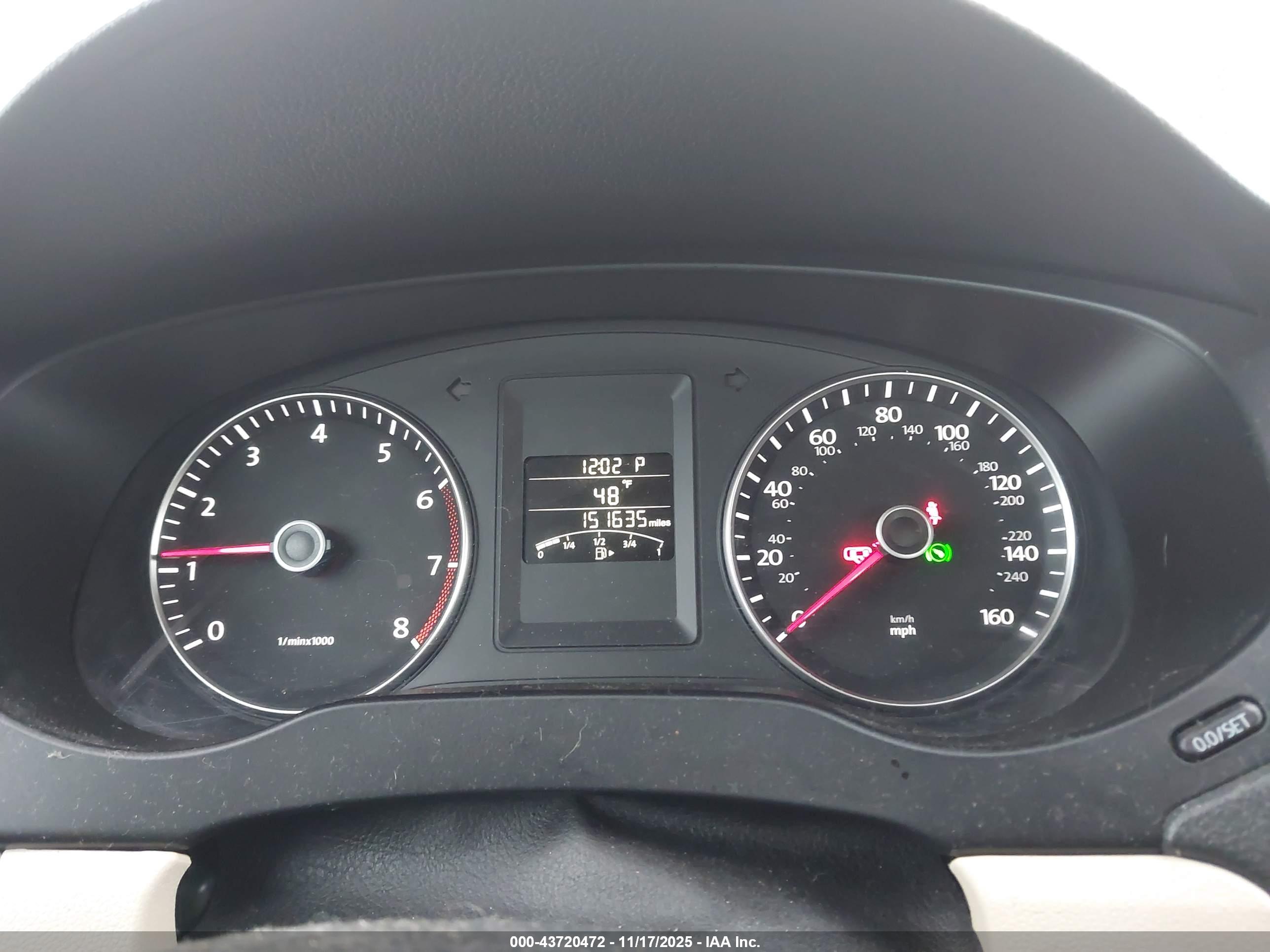 VOLKSWAGEN JETTA image 7