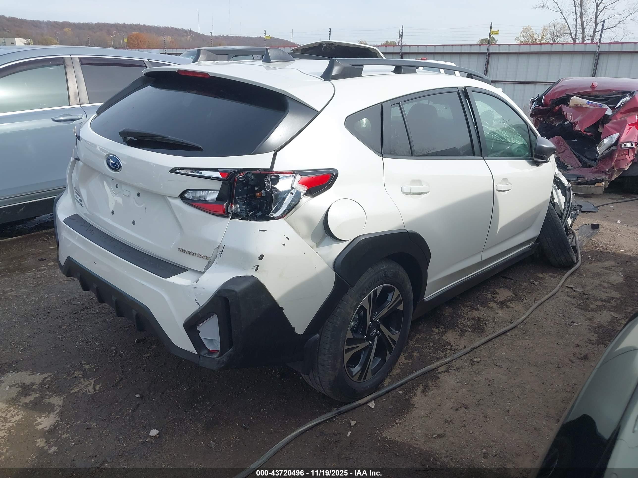 SUBARU CROSSTREK image 4