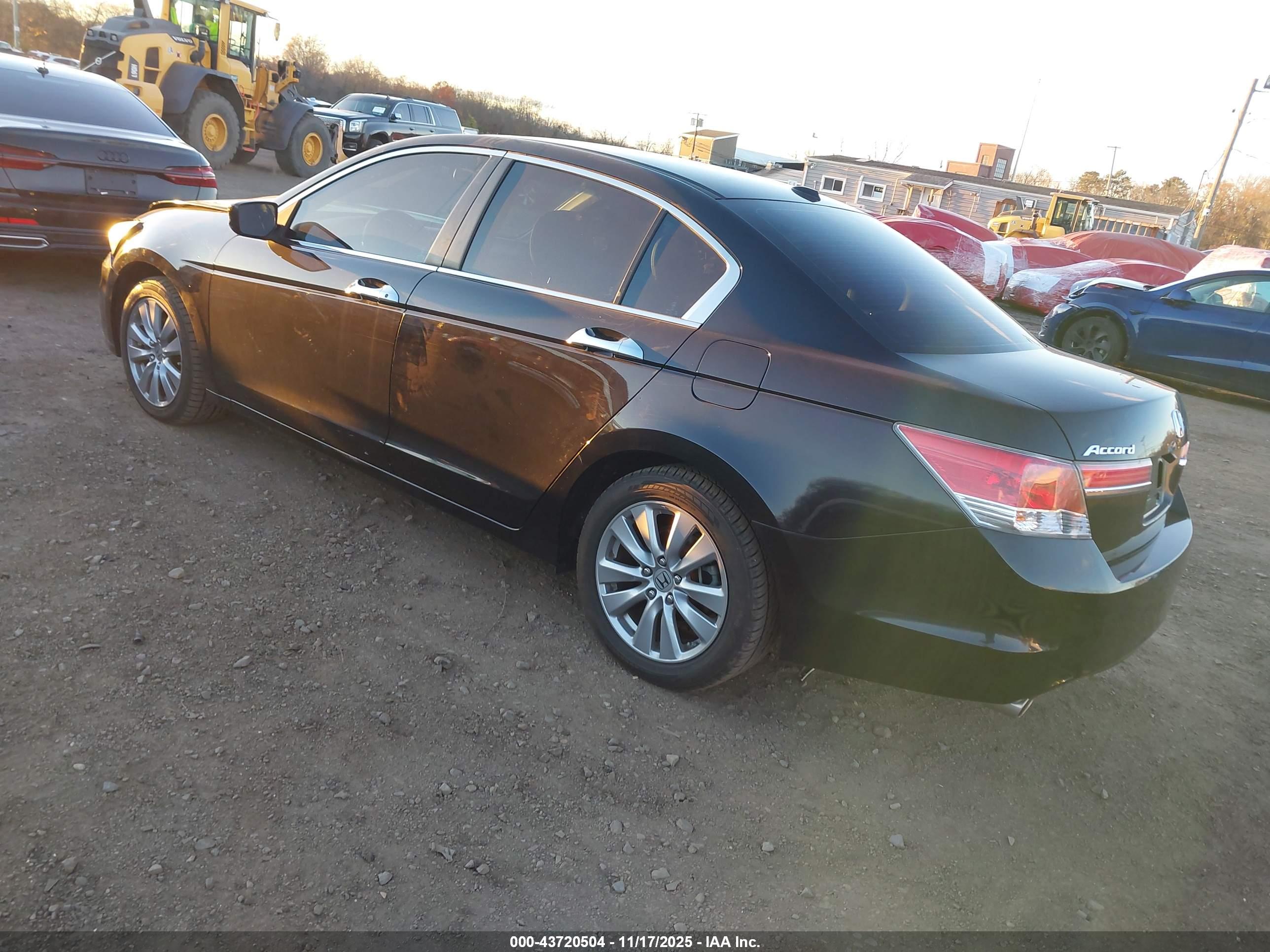 HONDA ACCORD image 3