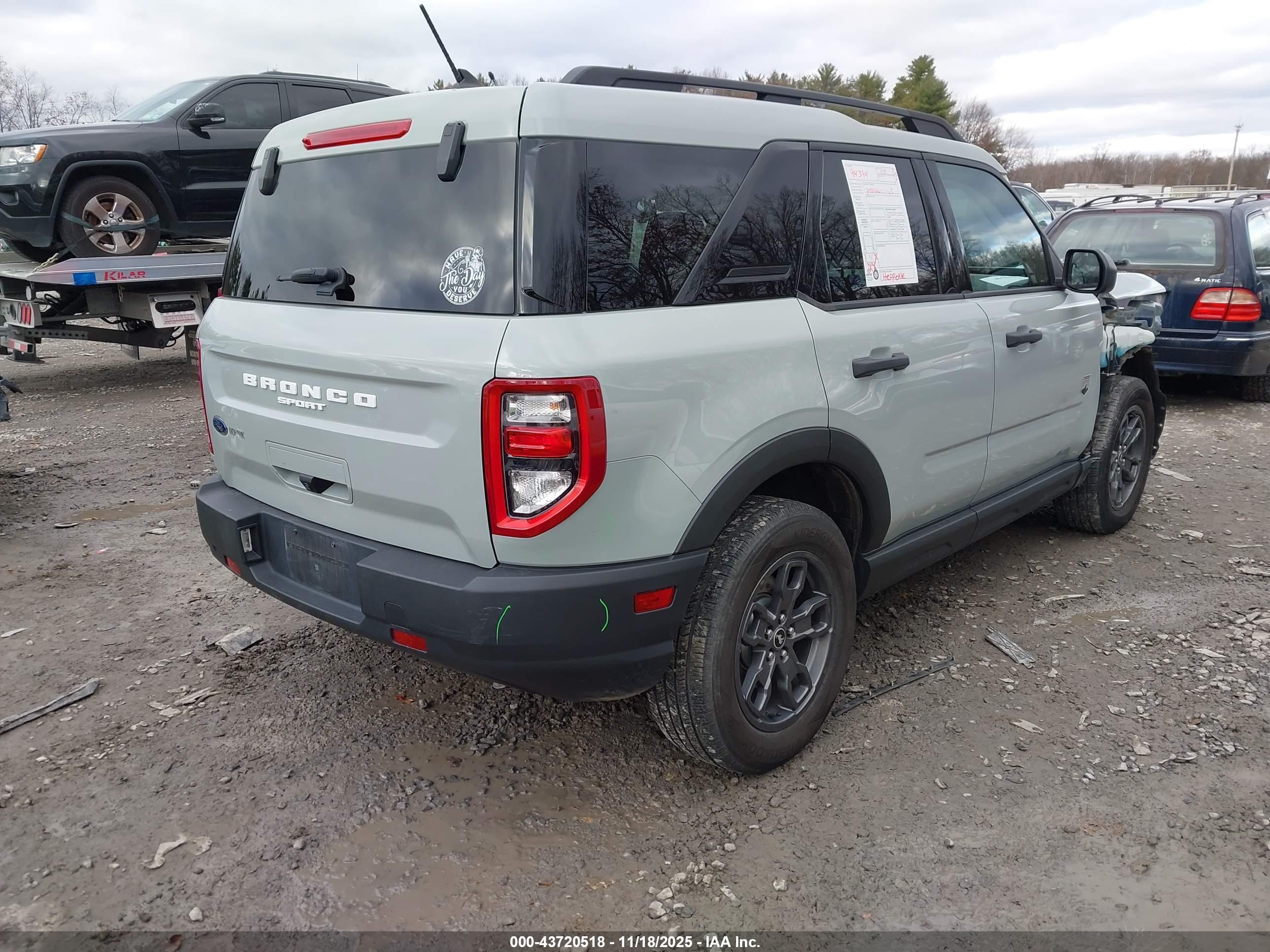 FORD BRONCO image 4