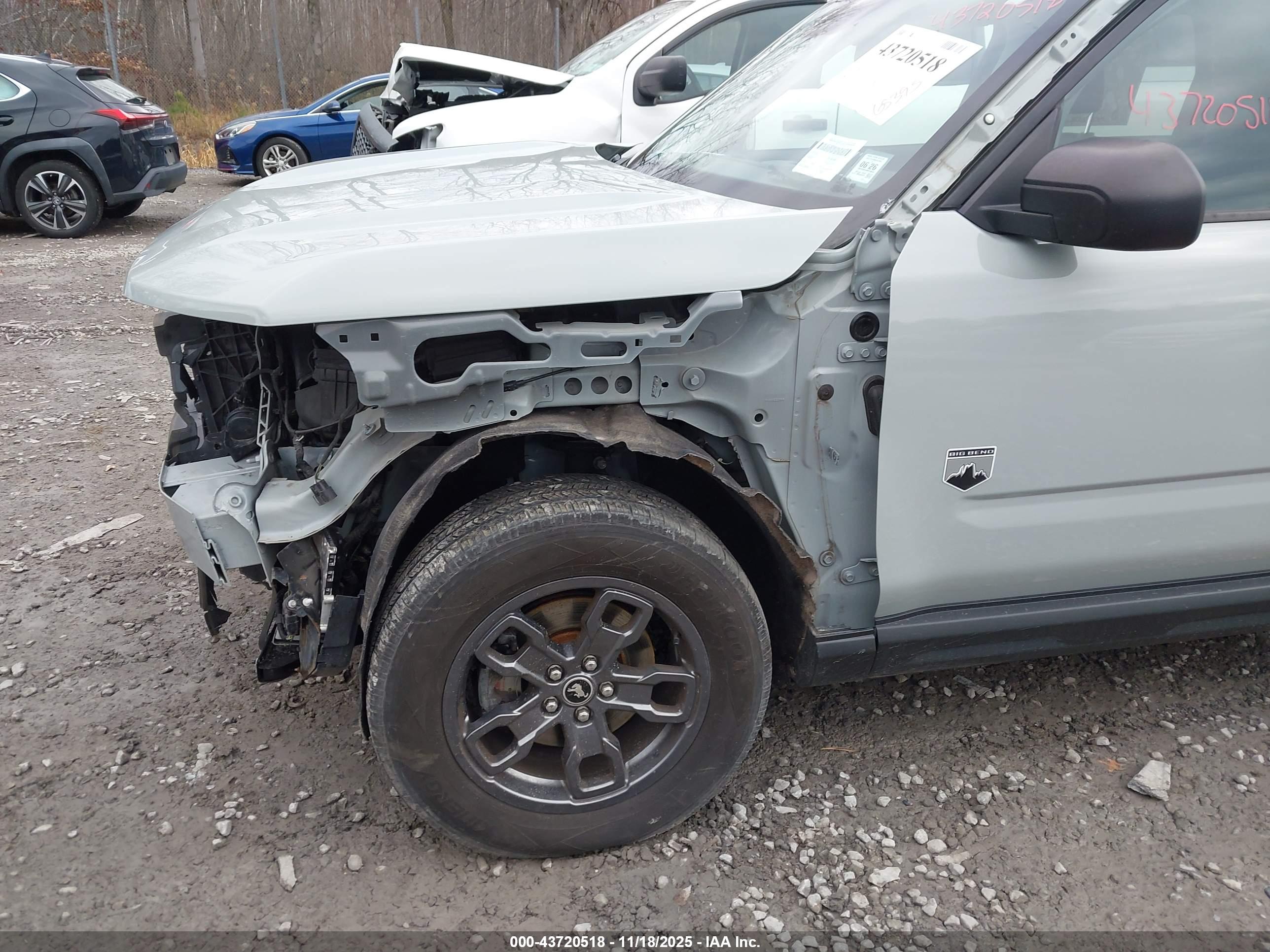FORD BRONCO image 6