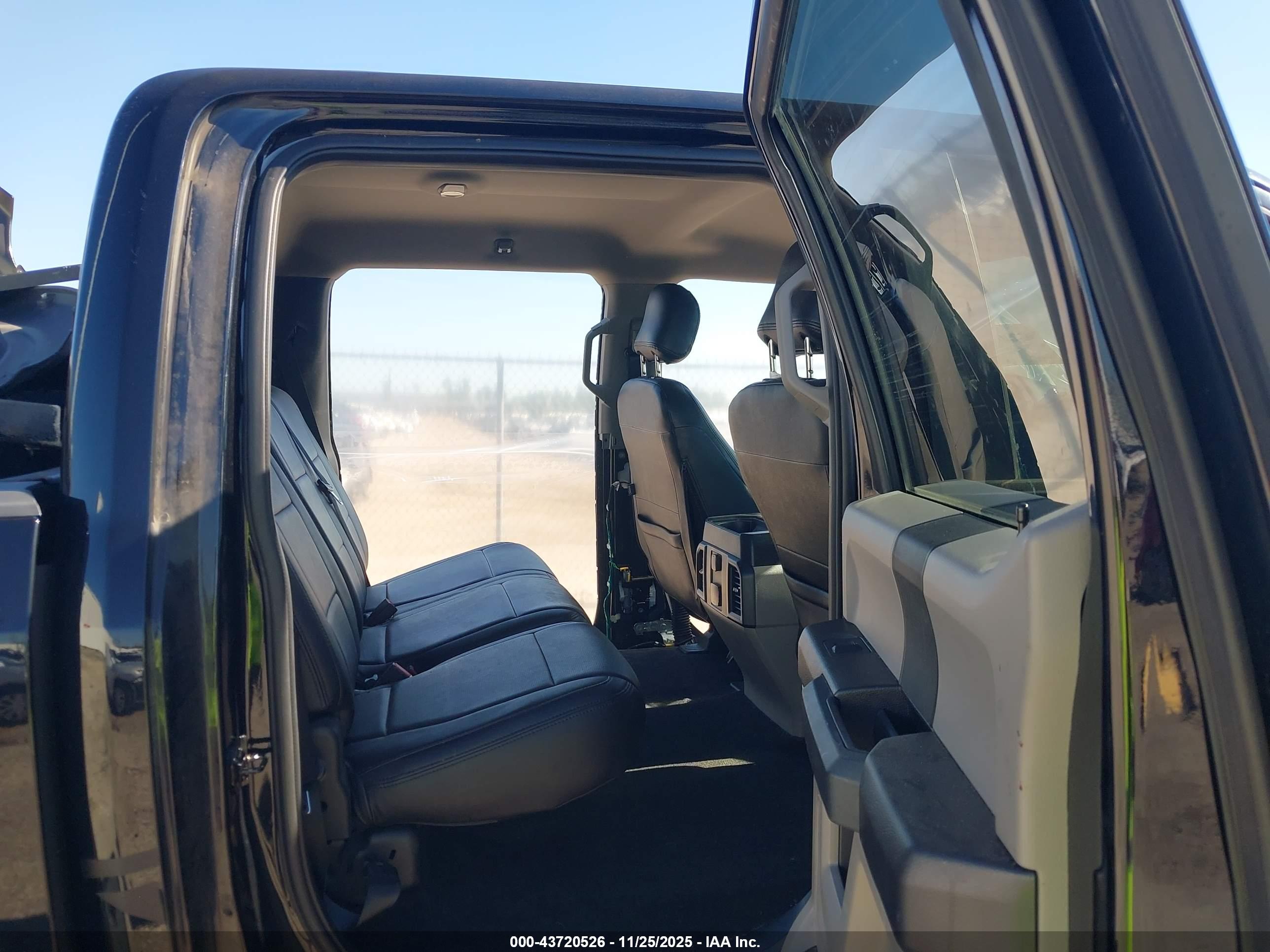 FORD F-150 image 8