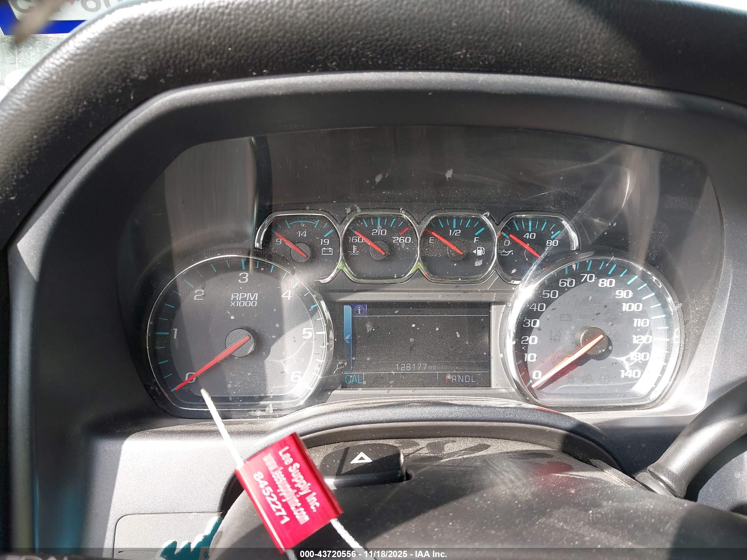 CHEVROLET SILVERADO image 7