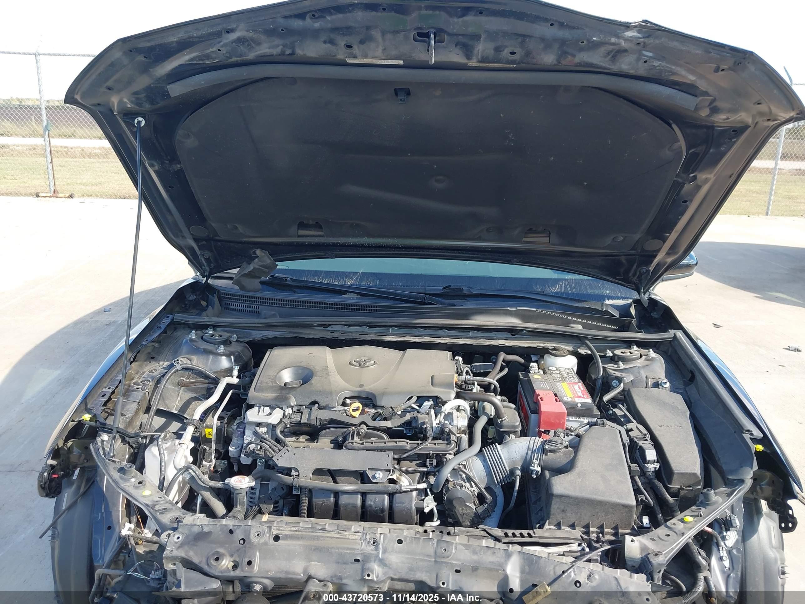TOYOTA CAMRY image 10