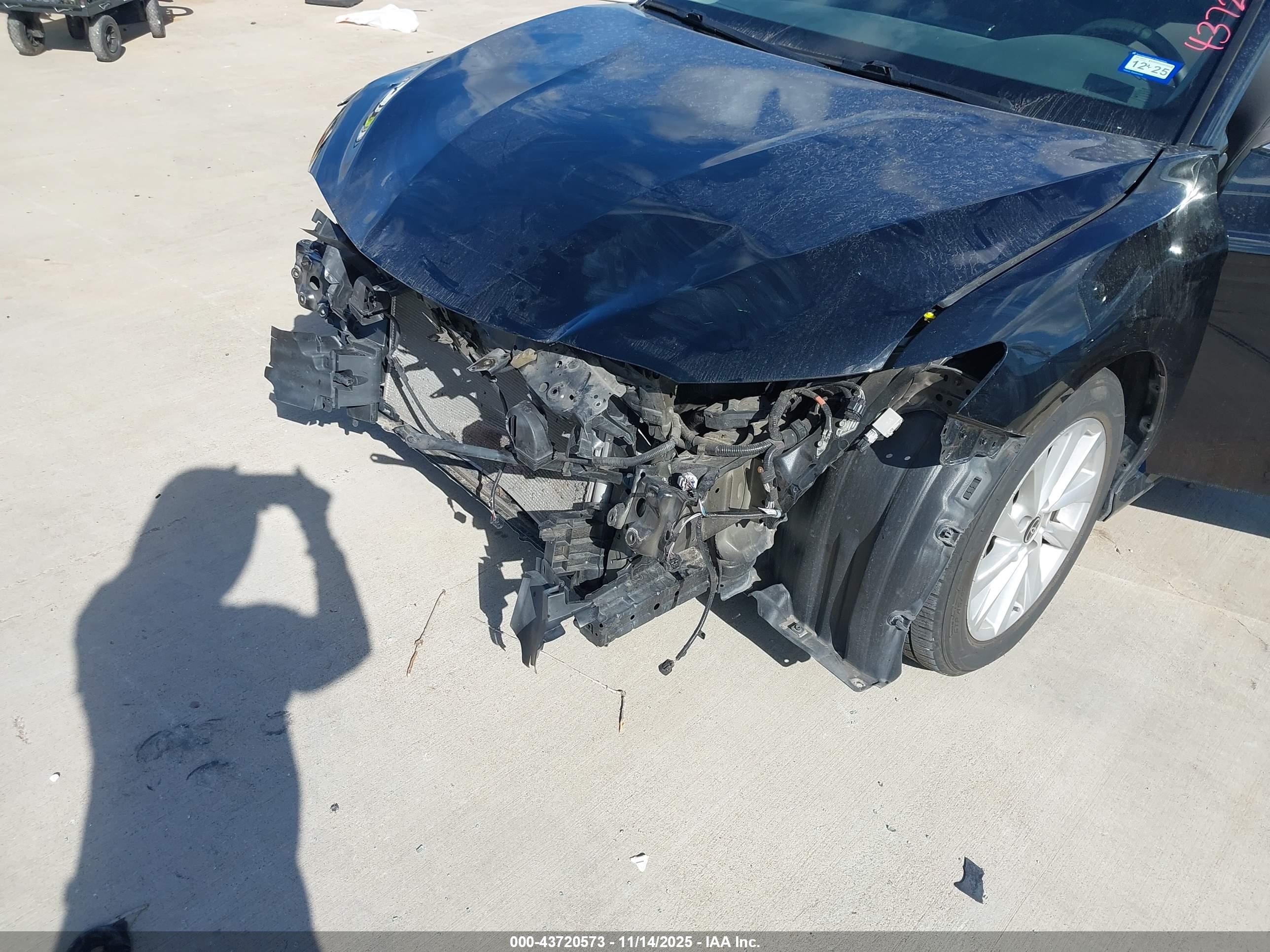 TOYOTA CAMRY image 6