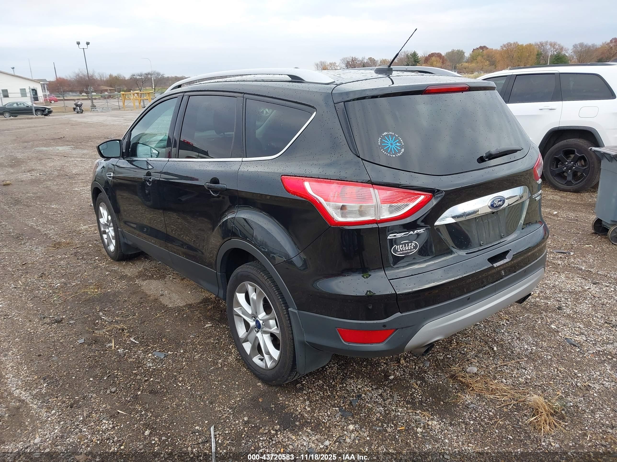FORD ESCAPE image 3