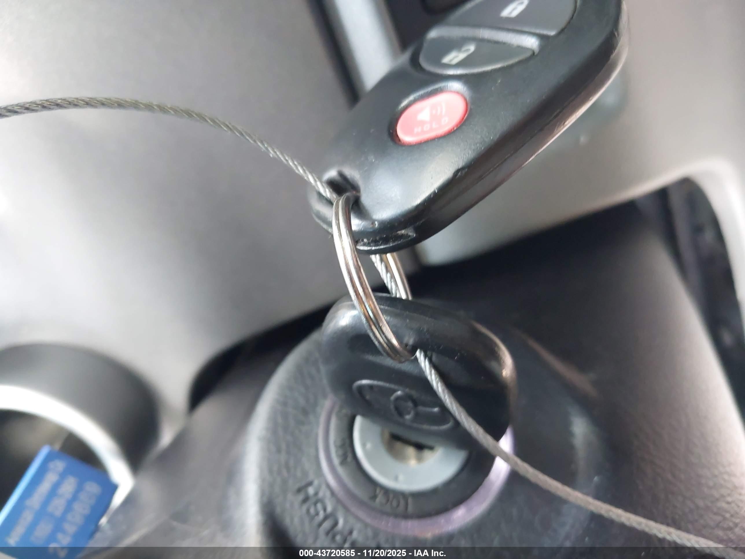 TOYOTA SEQUOIA image 11