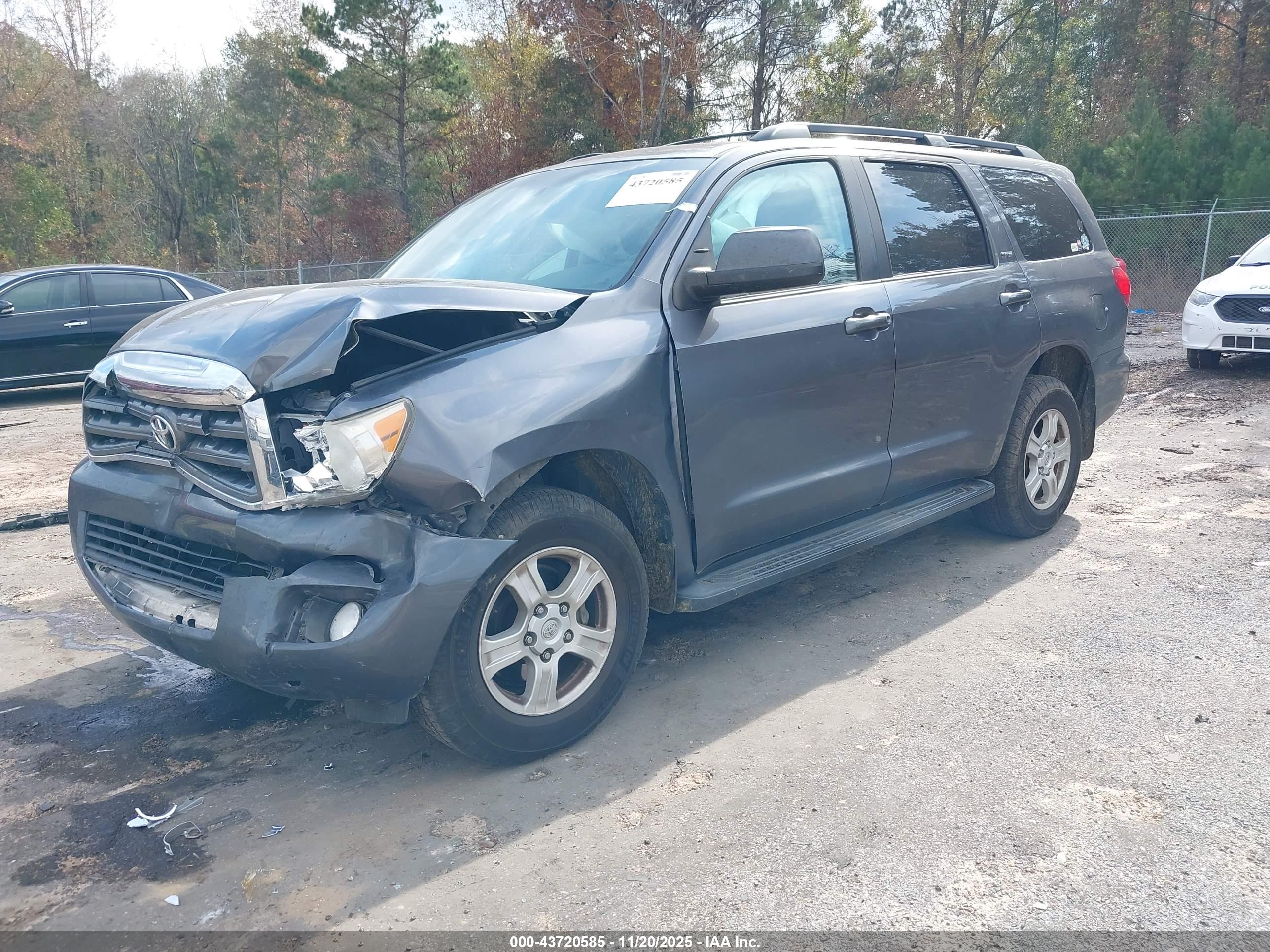 TOYOTA SEQUOIA image 2