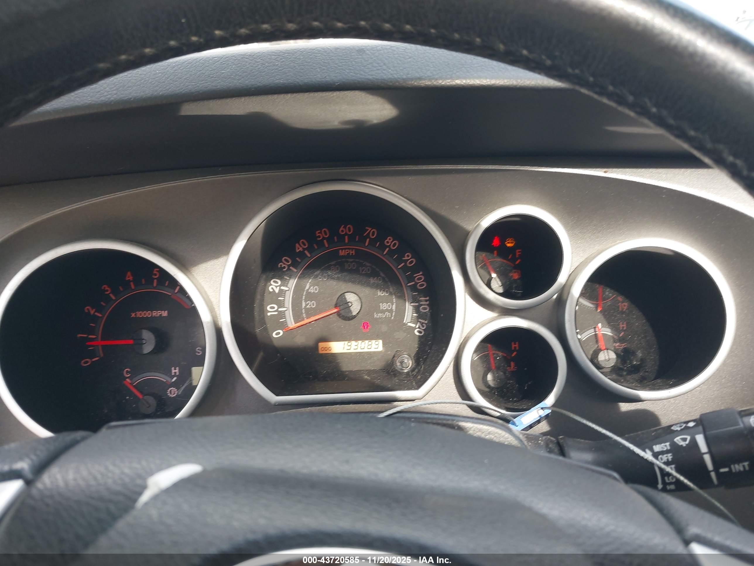 TOYOTA SEQUOIA image 7