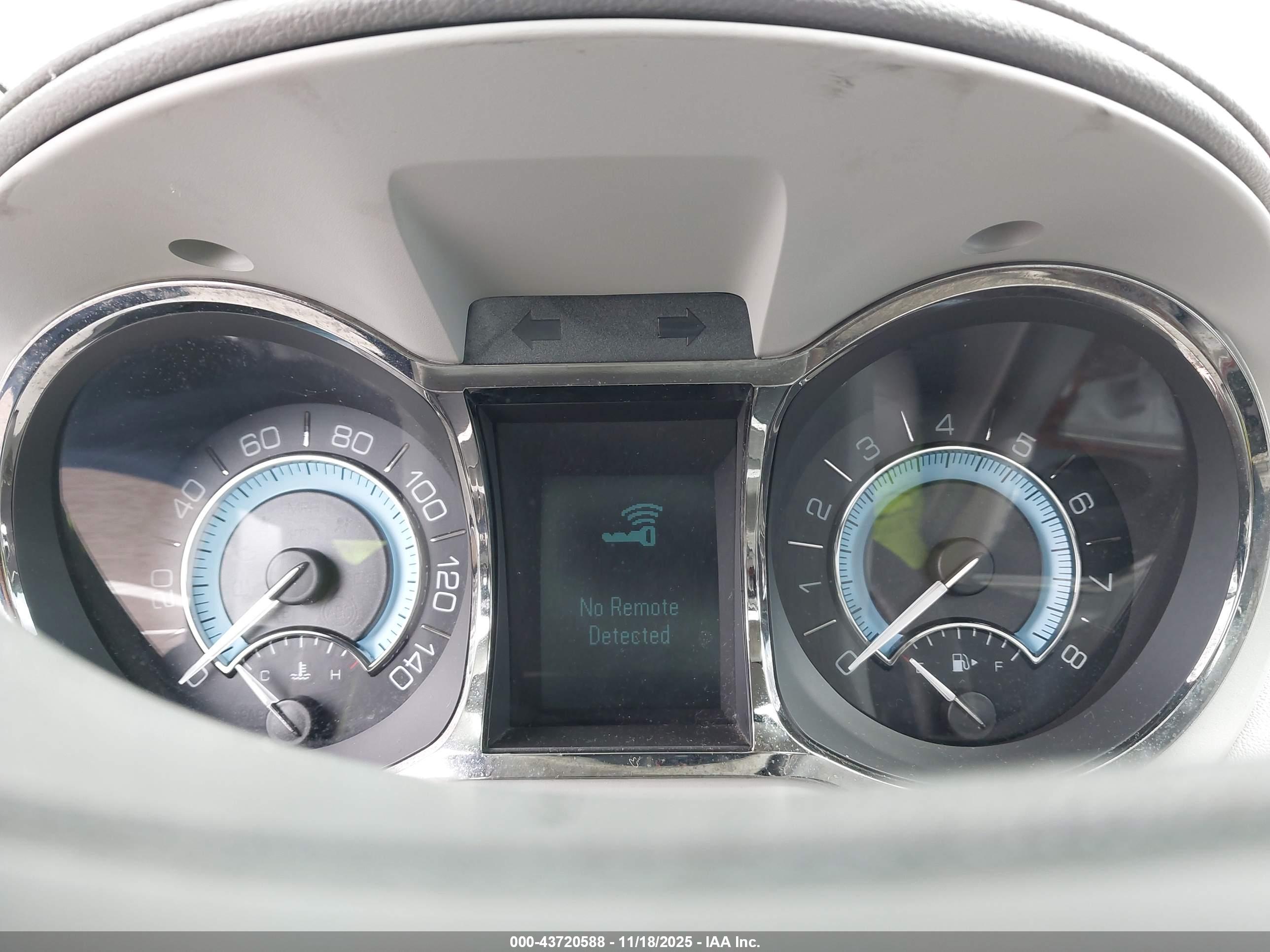 BUICK LACROSSE image 7