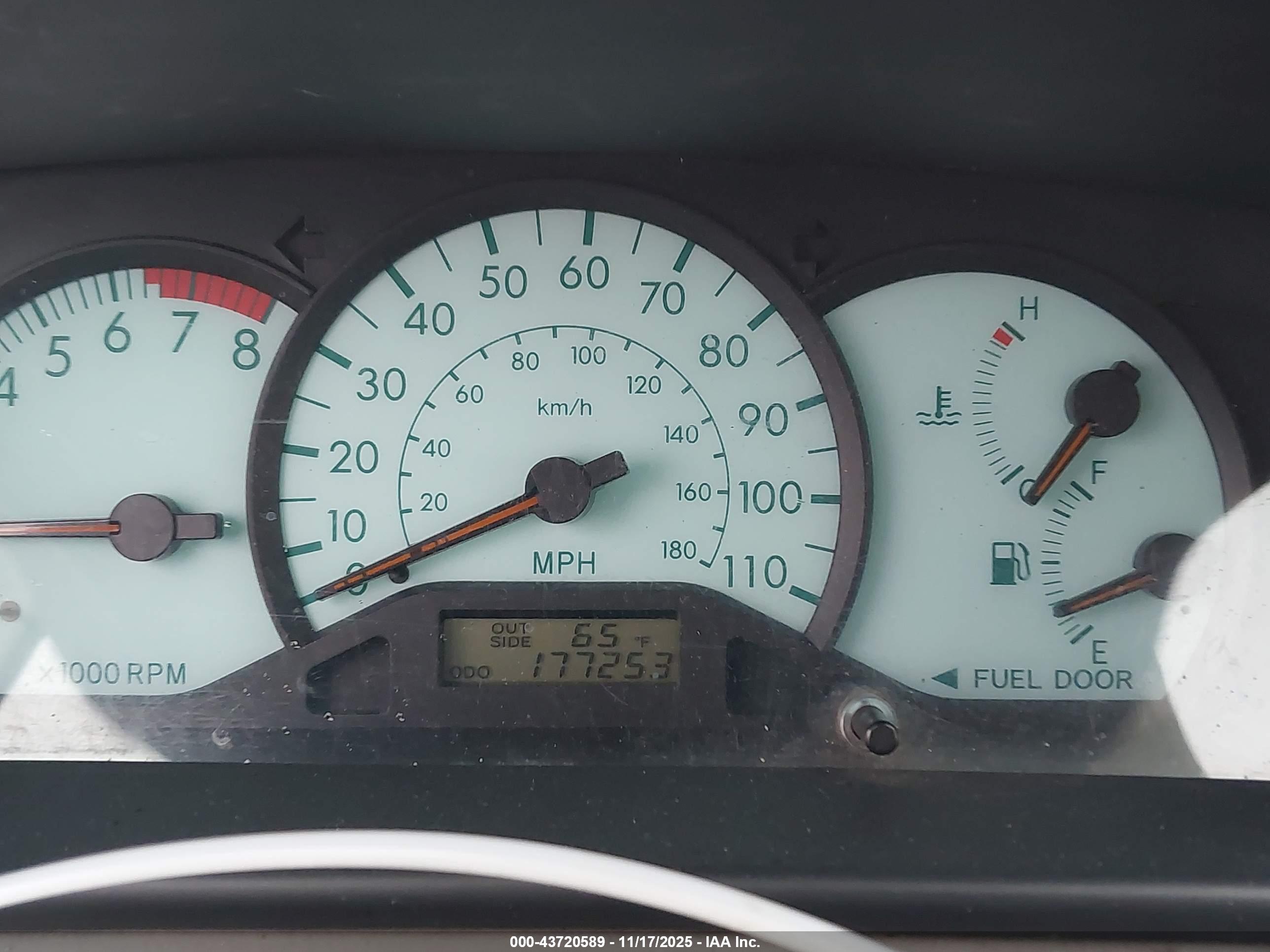 TOYOTA COROLLA image 7