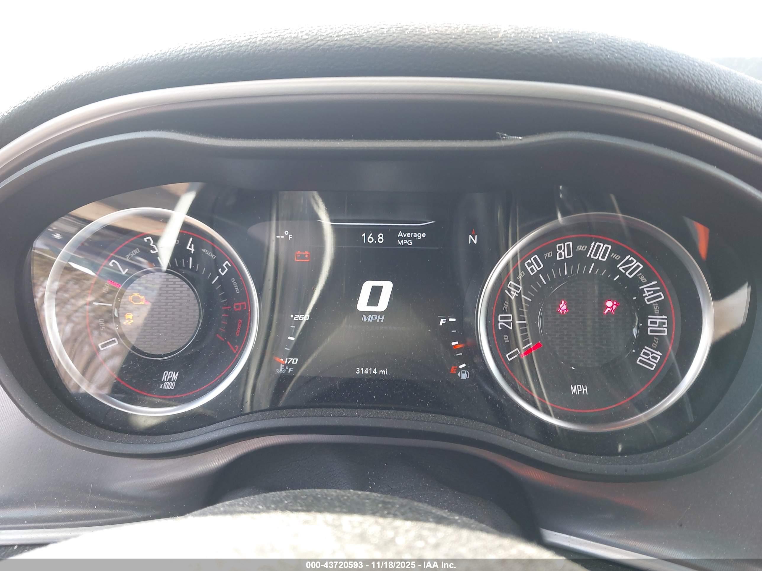 DODGE CHALLENGER image 7