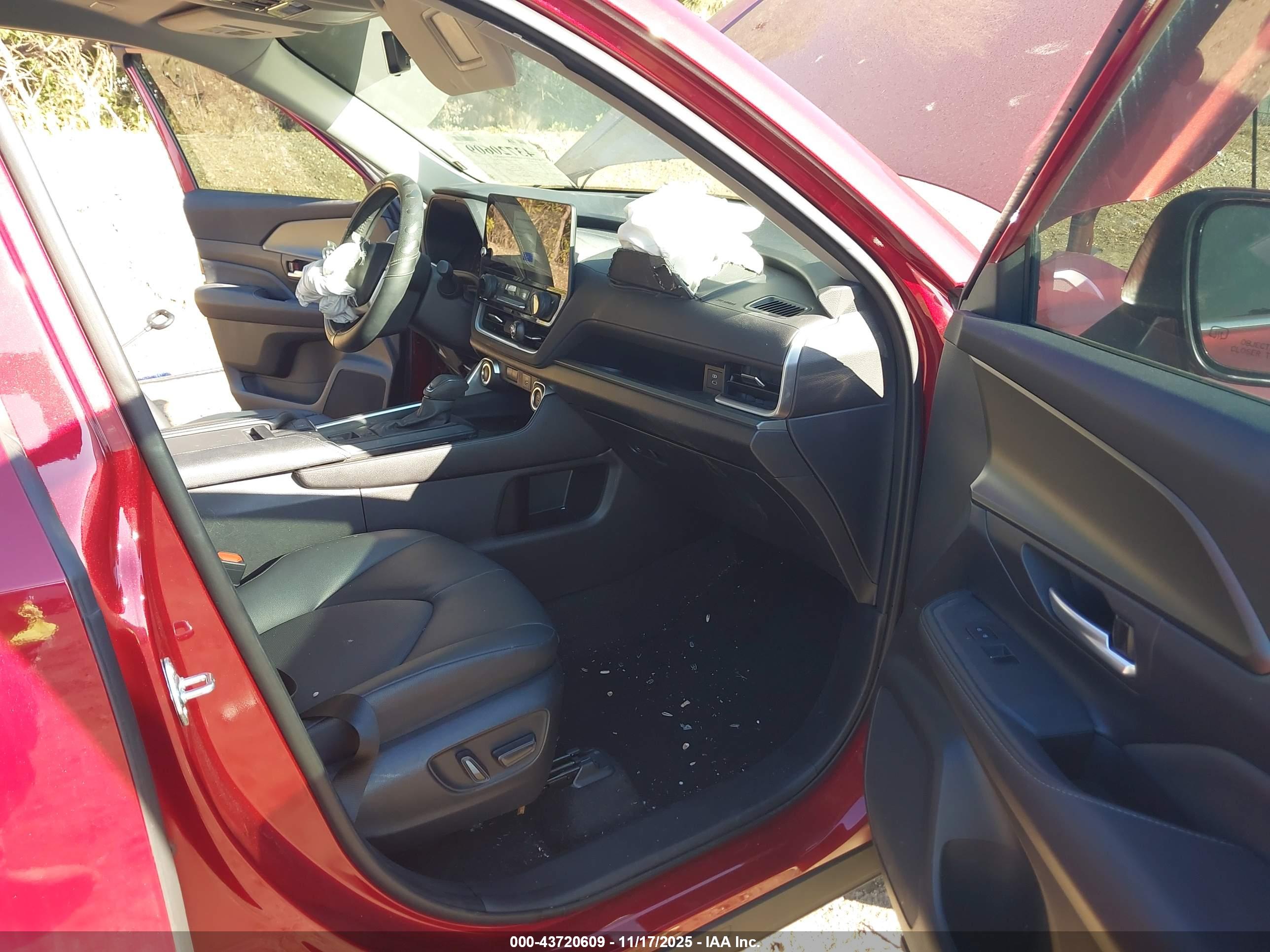 TOYOTA GRAND image 5