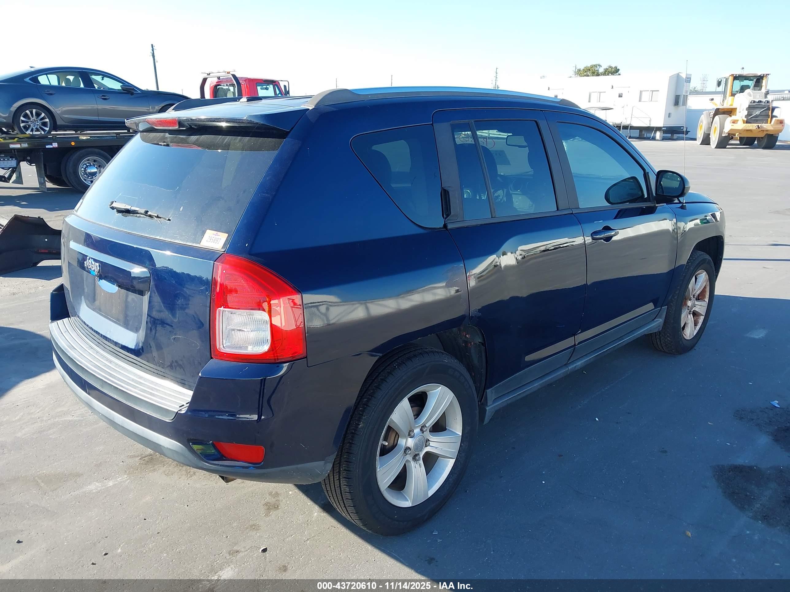 JEEP COMPASS image 4