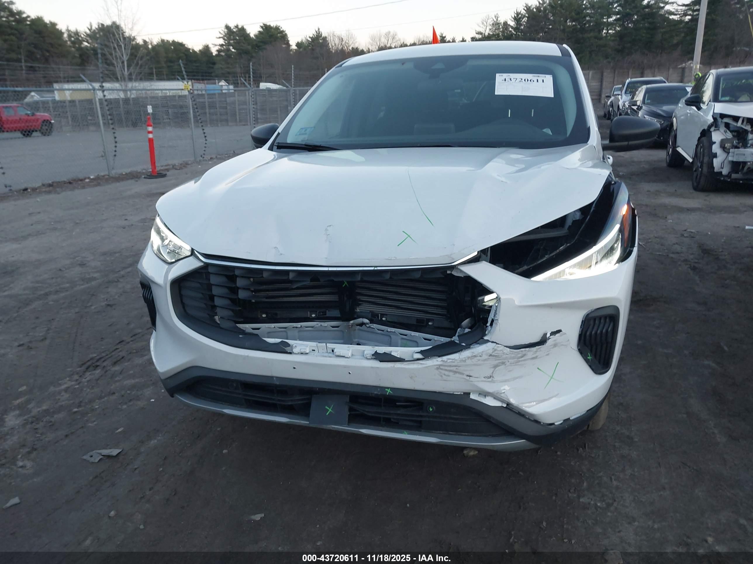 FORD ESCAPE image 6