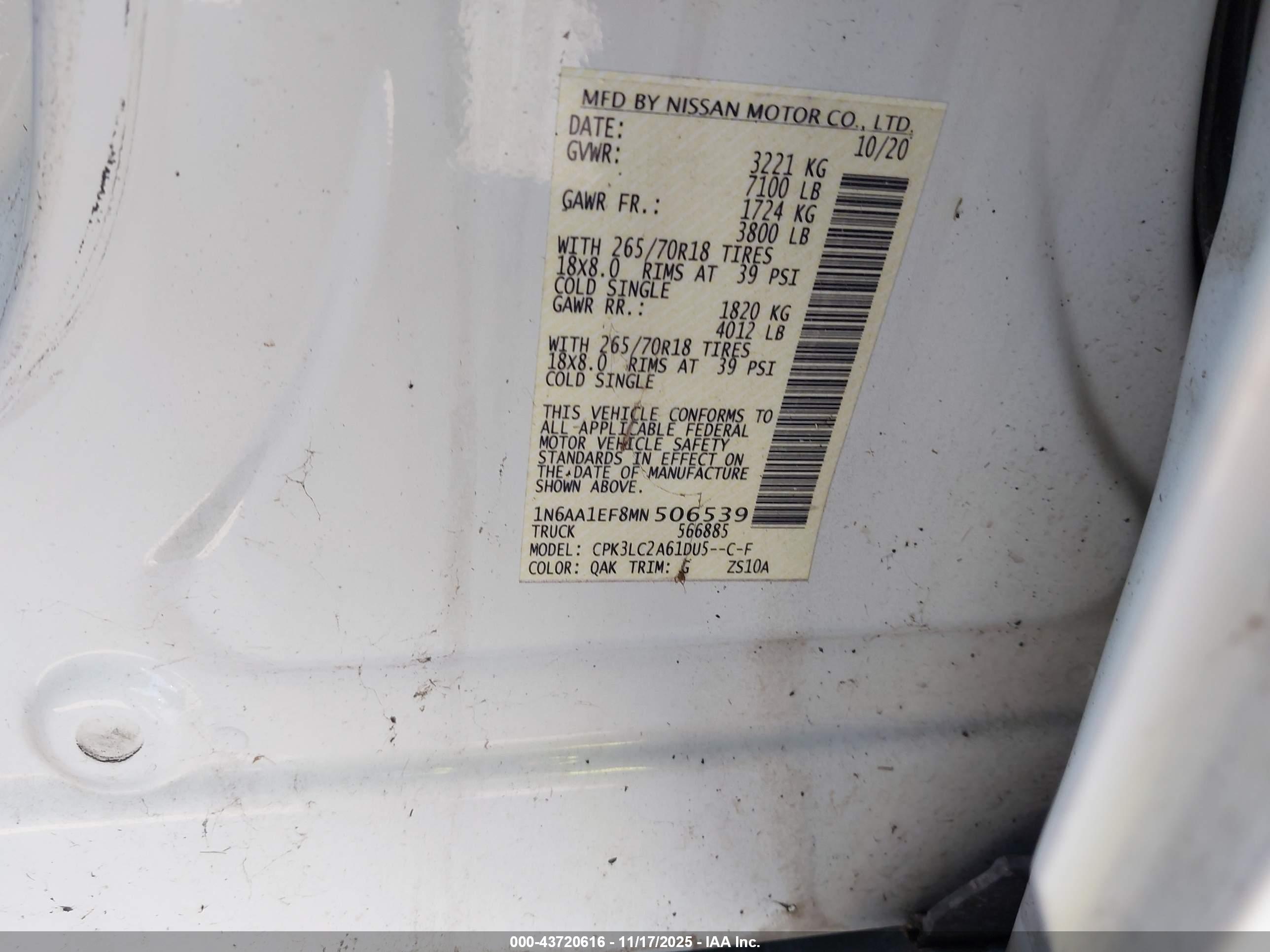 NISSAN TITAN image 9