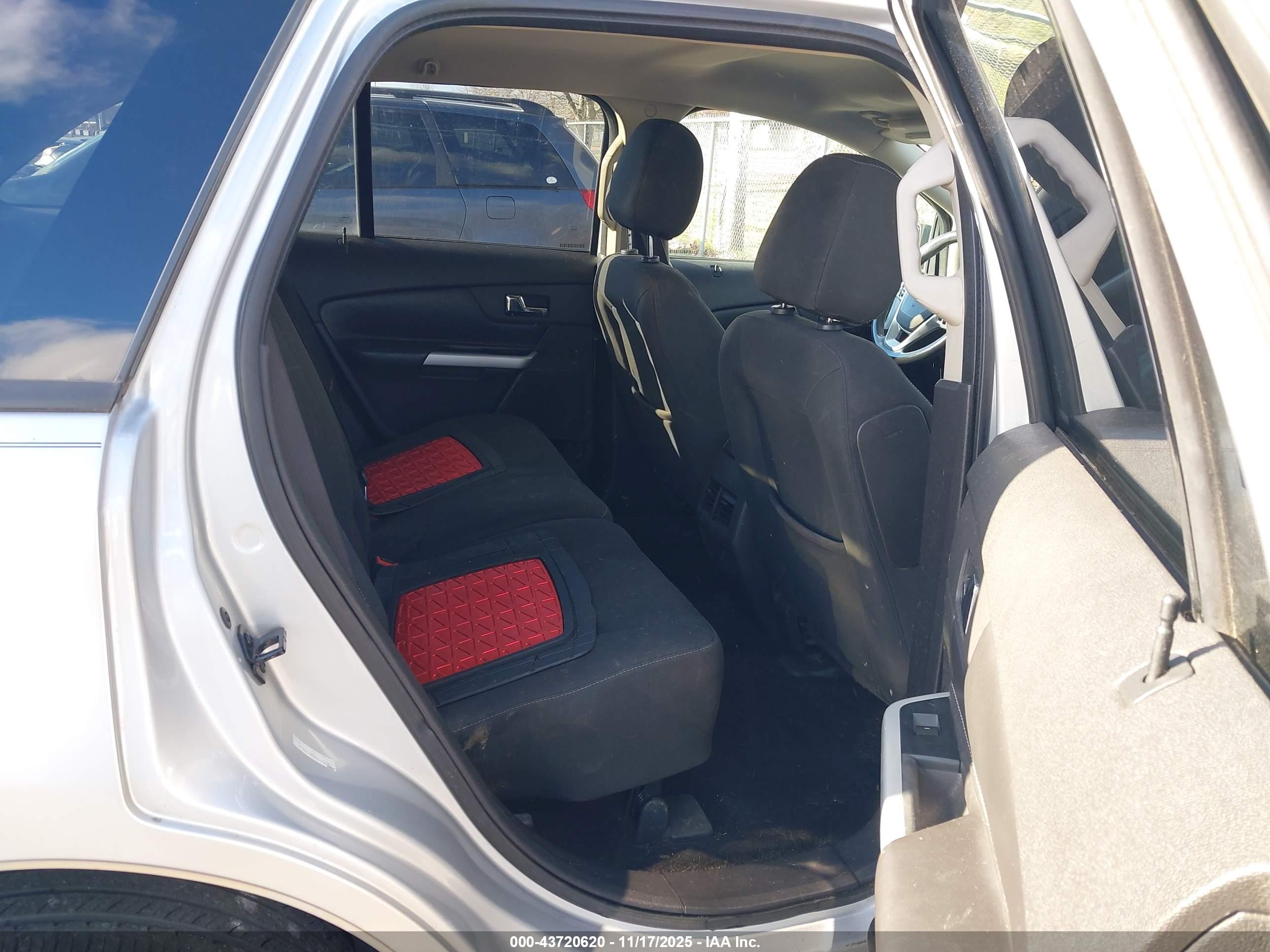 FORD EDGE image 8