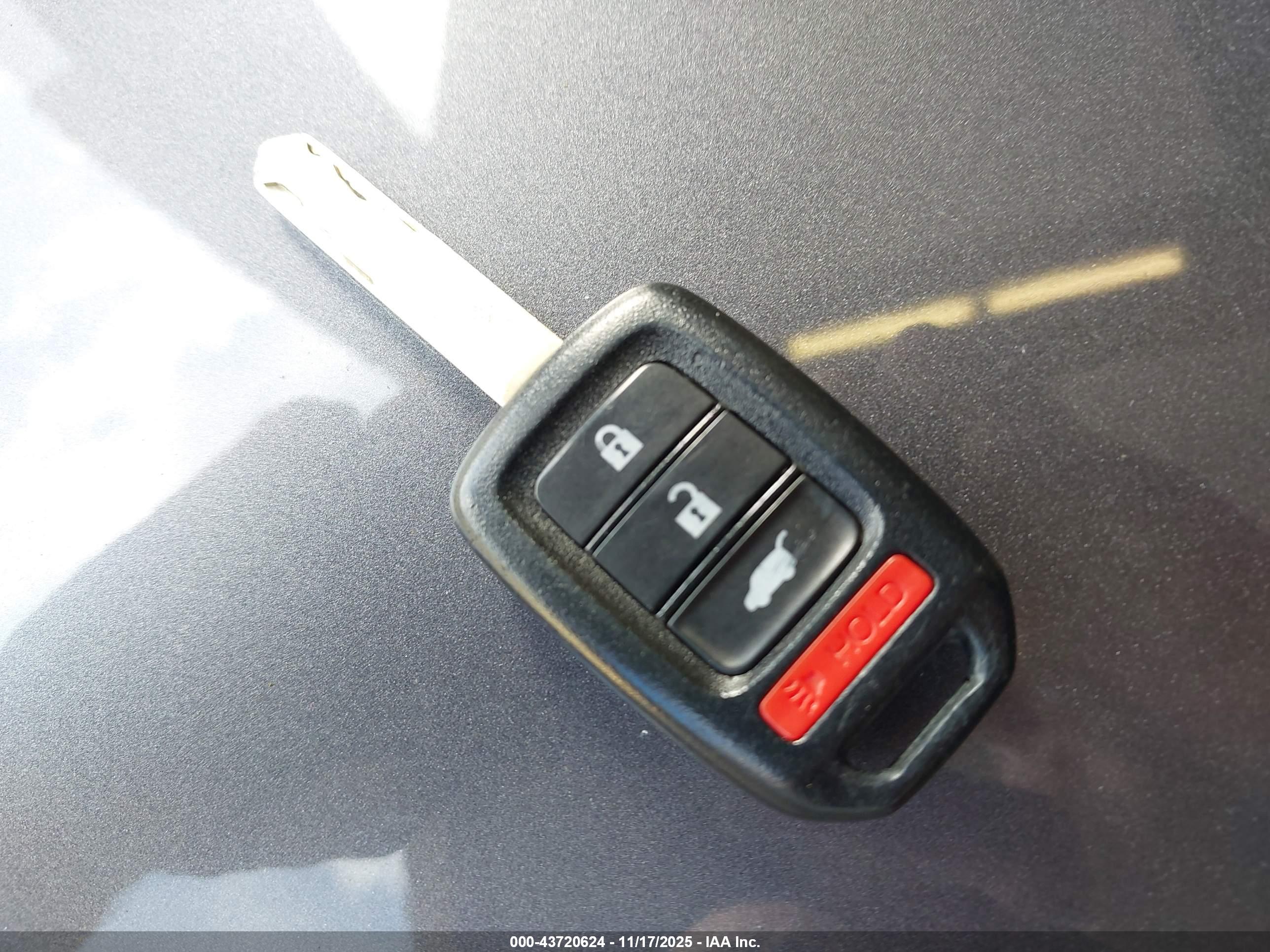HONDA CR-V image 11
