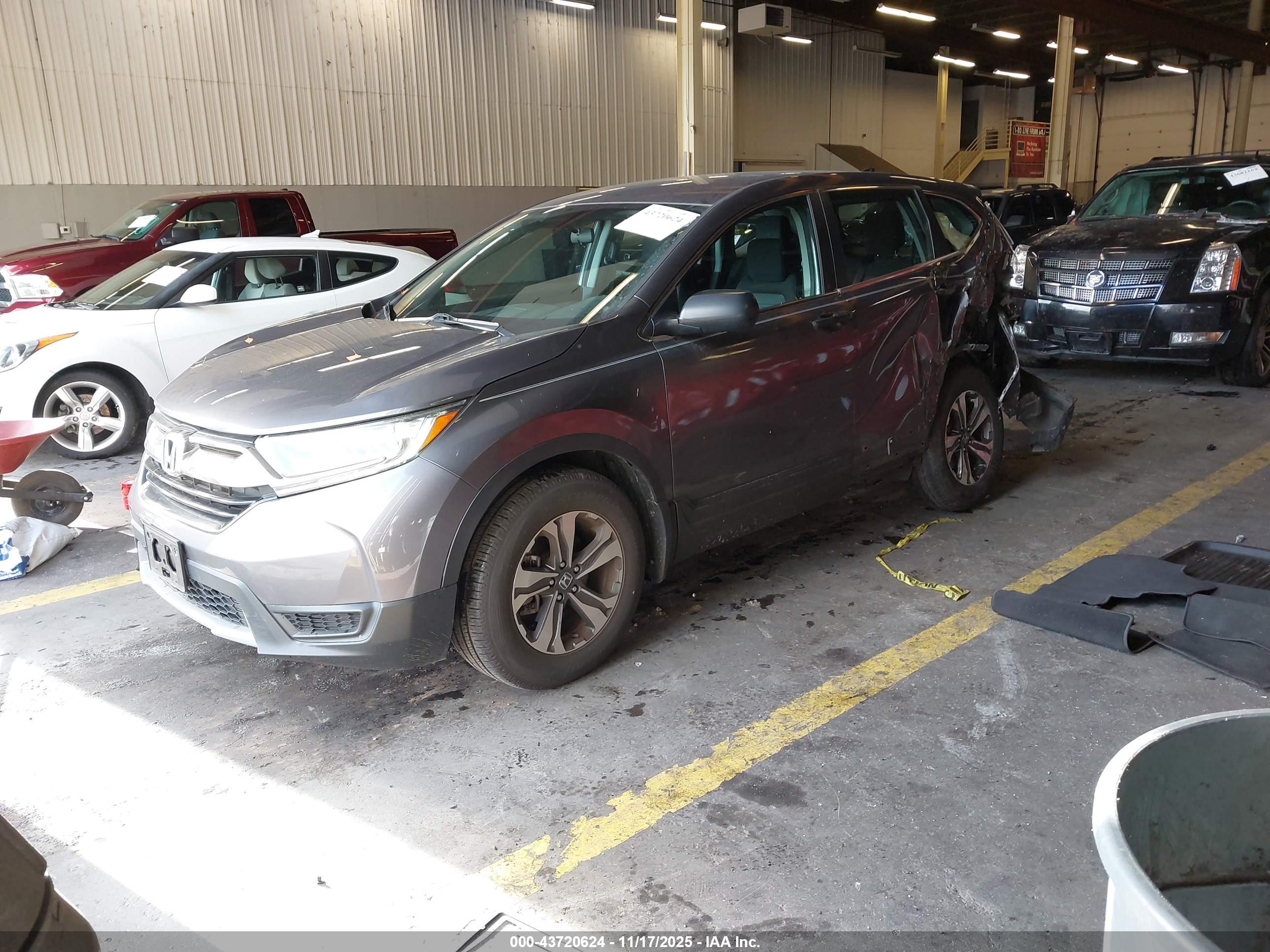 HONDA CR-V image 2