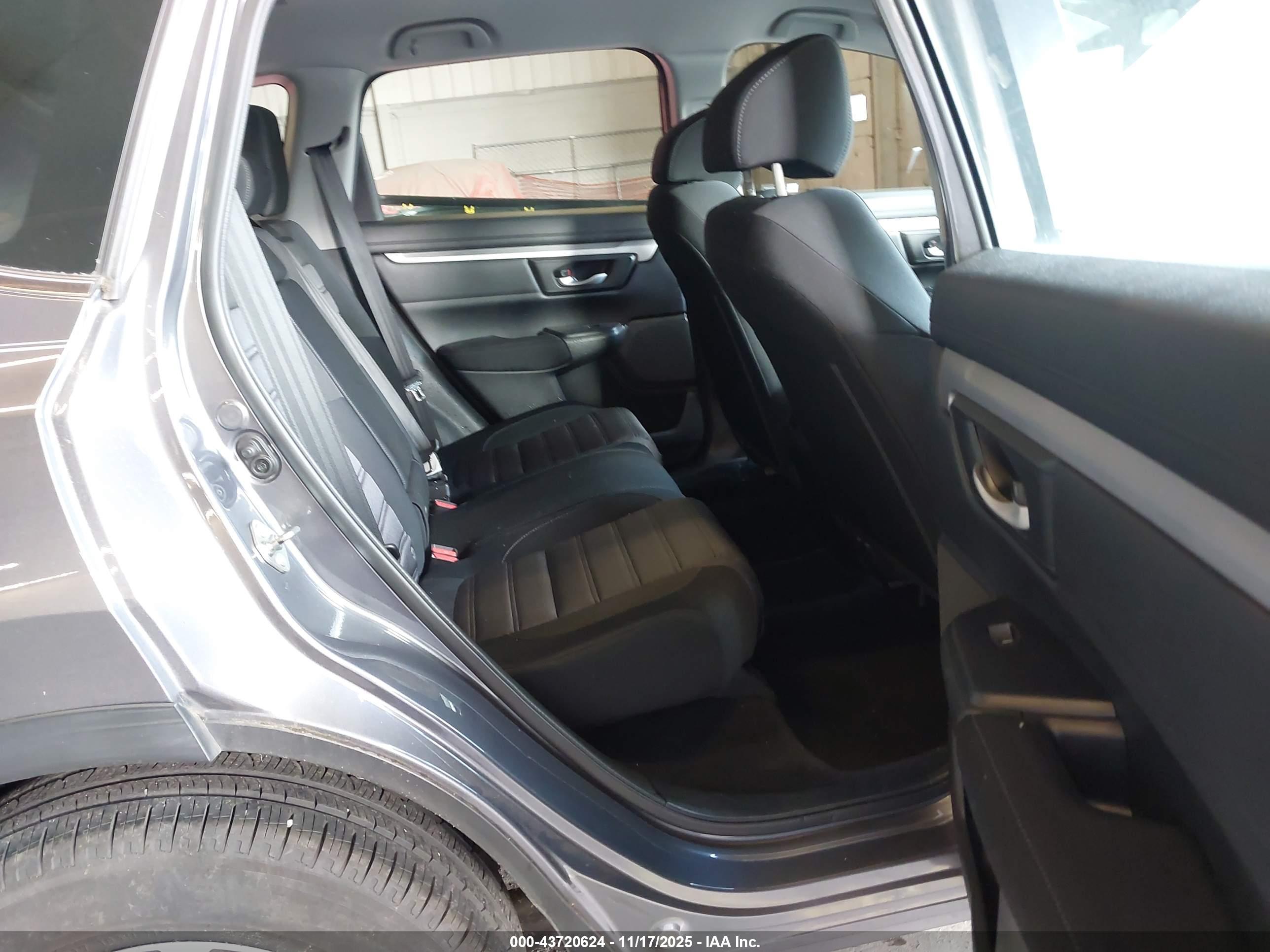 HONDA CR-V image 8