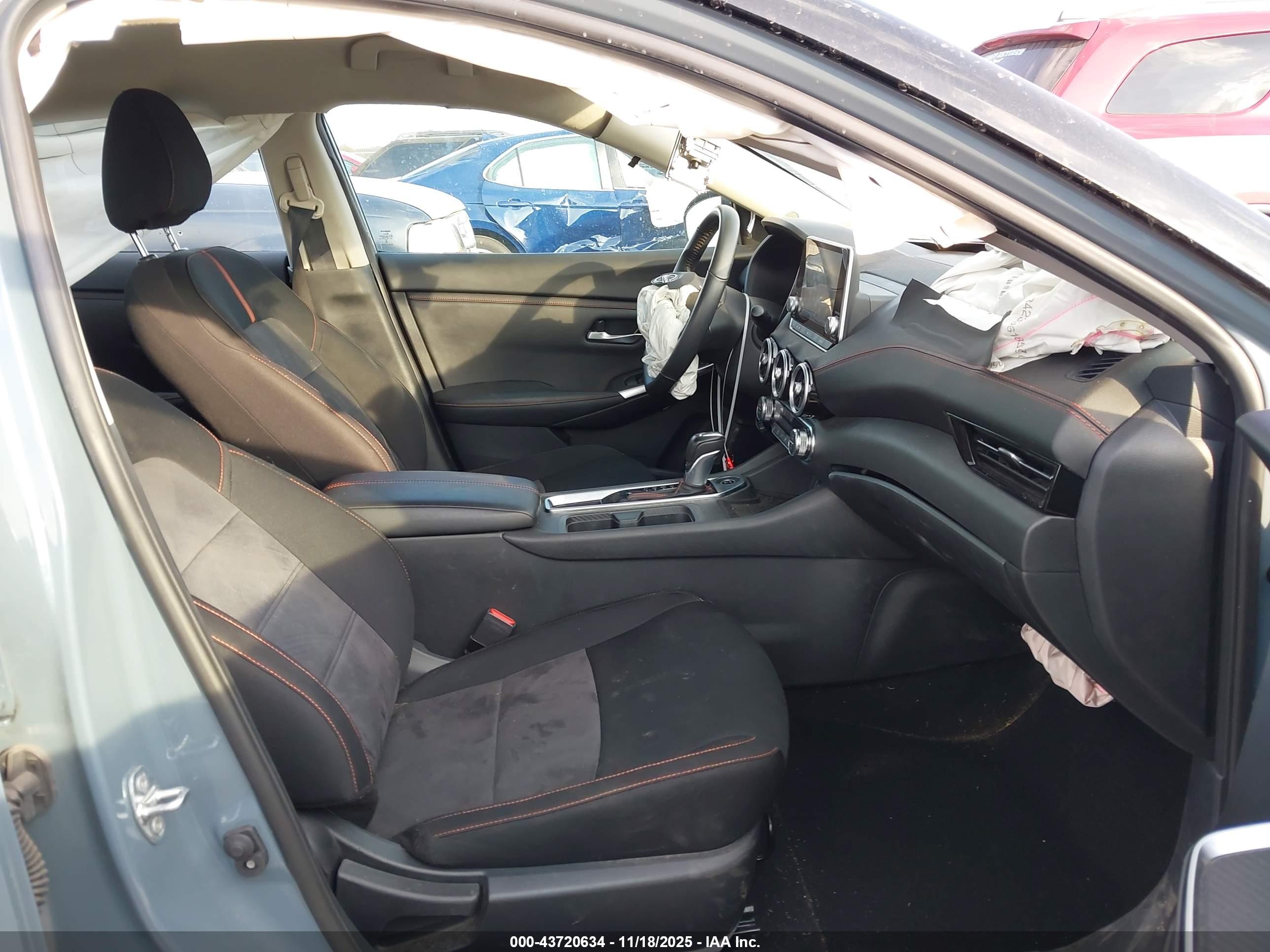 NISSAN SENTRA image 5