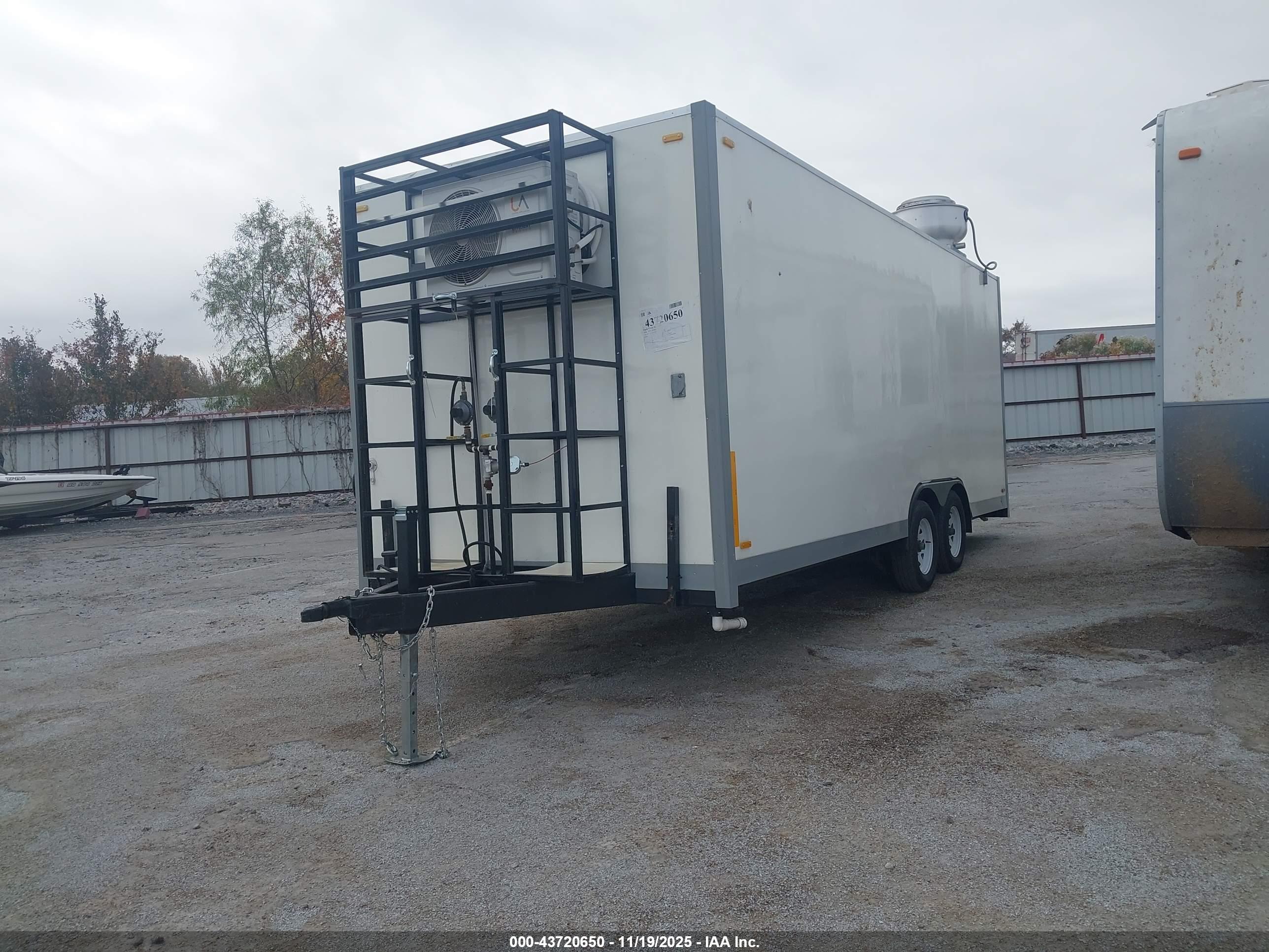 FUD TRAILERS image 2