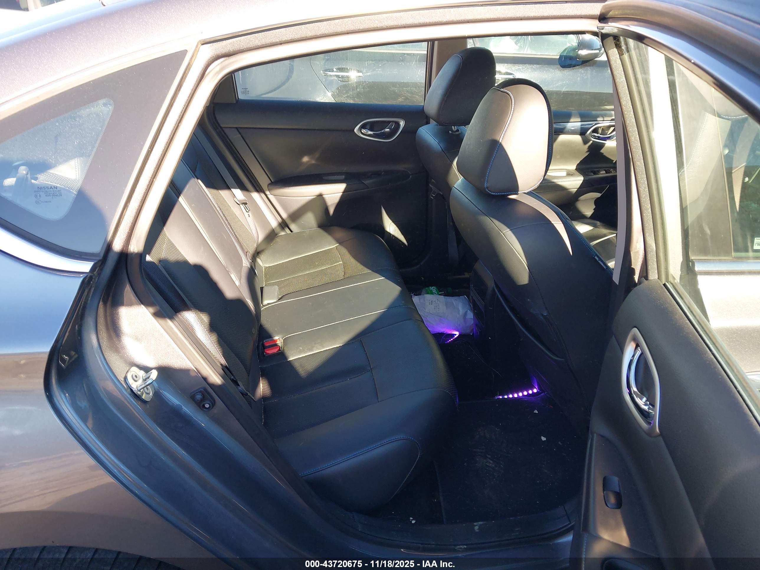 NISSAN SENTRA image 8