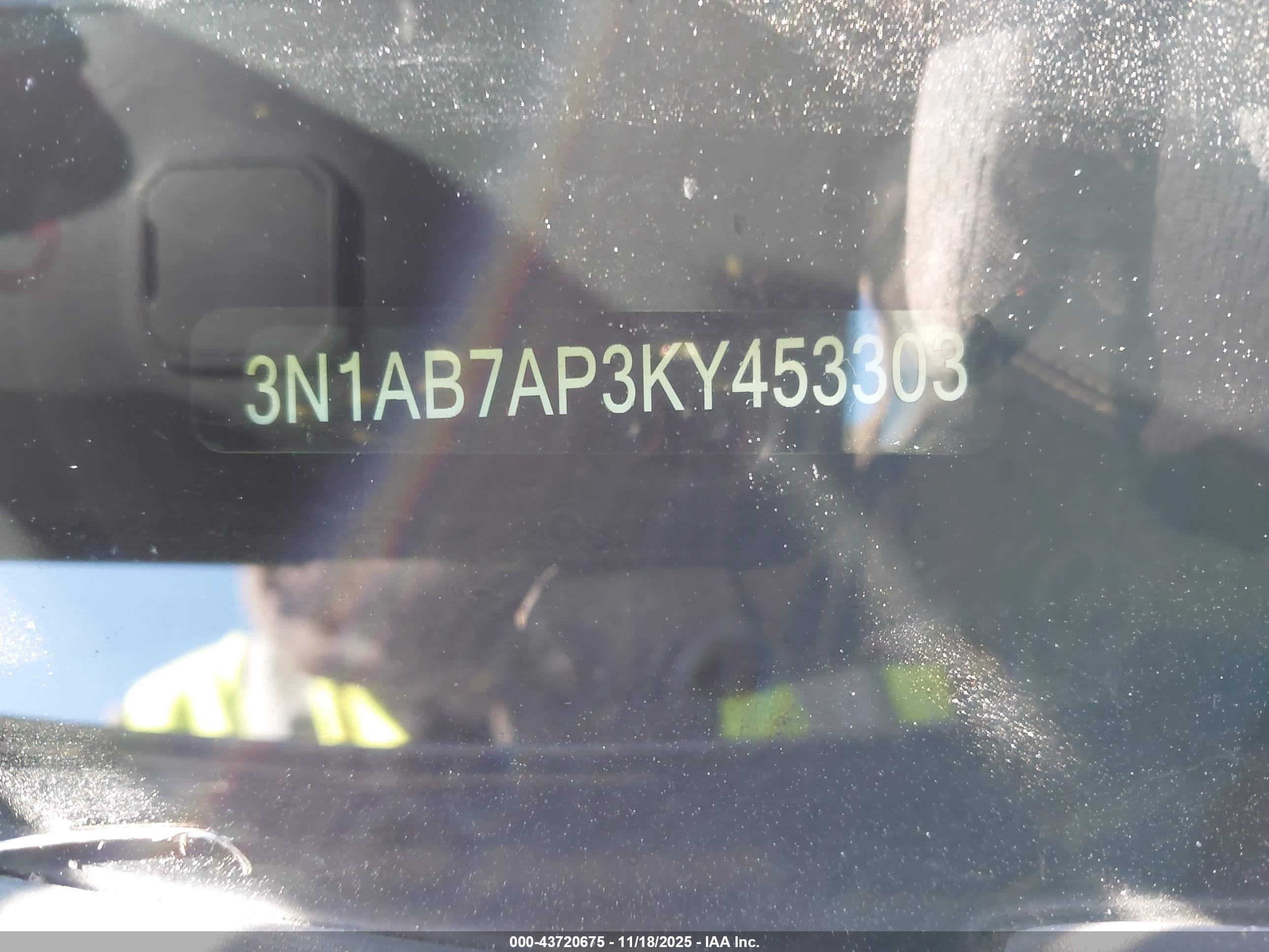 NISSAN SENTRA image 9