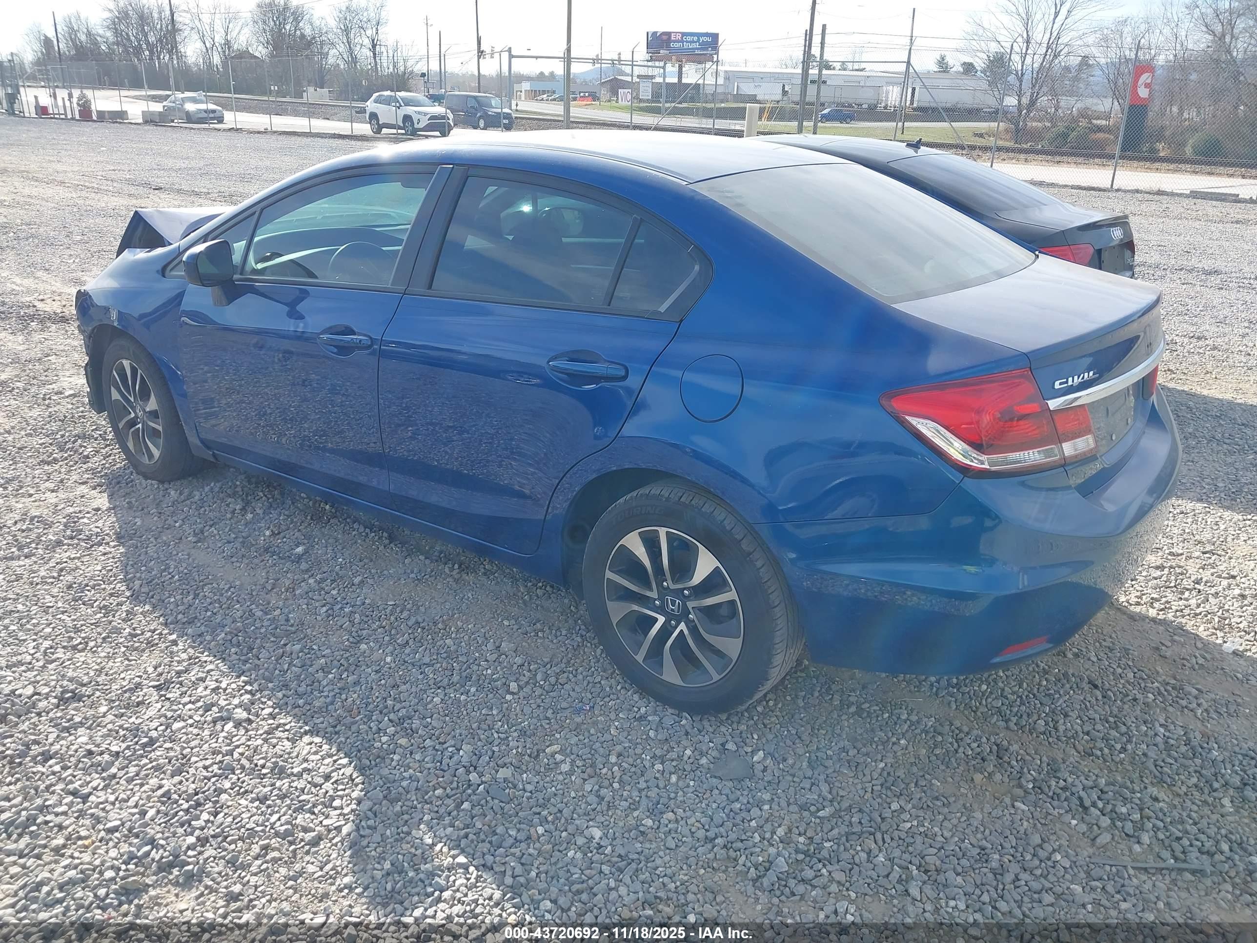 HONDA CIVIC image 3
