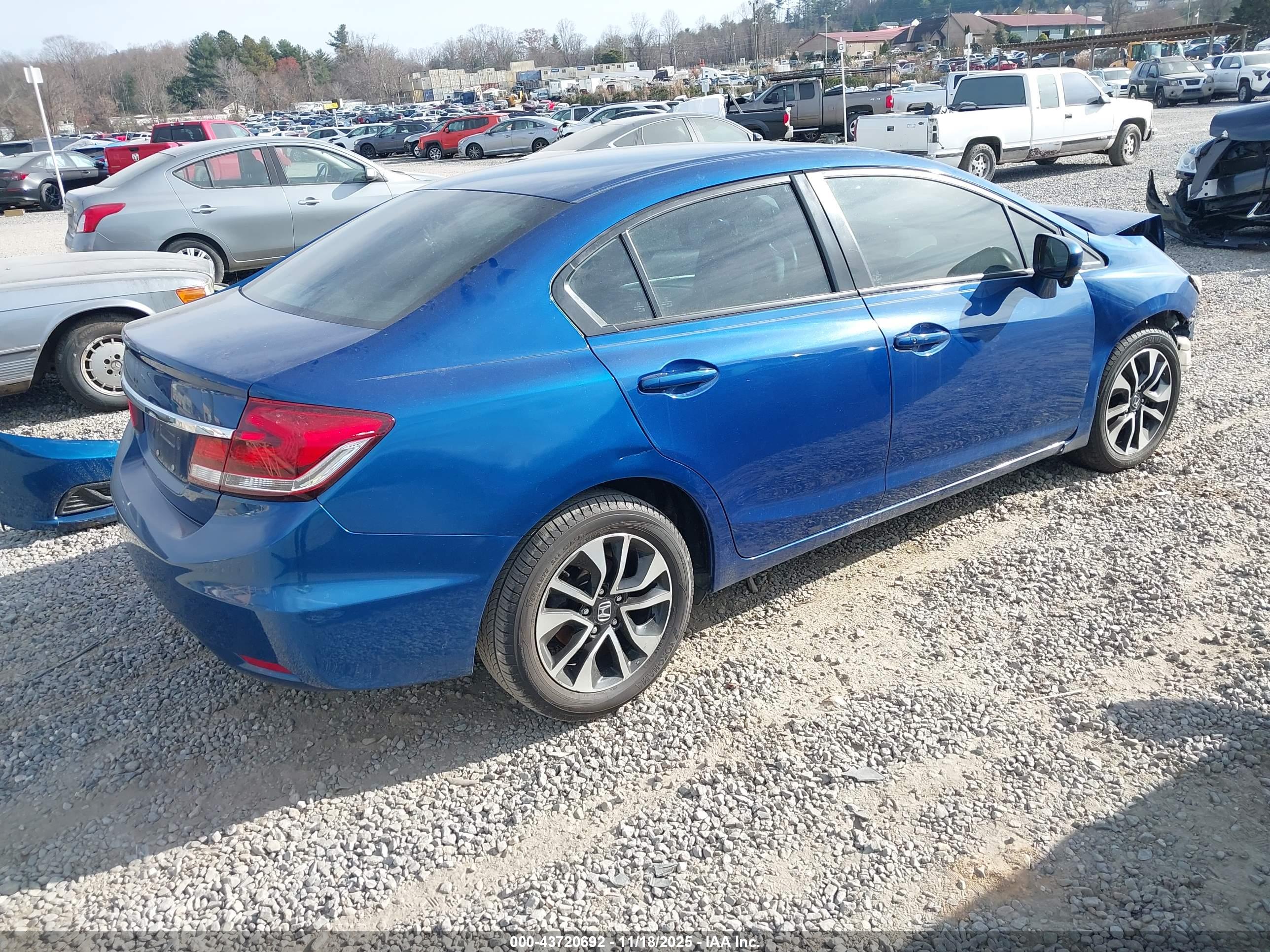 HONDA CIVIC image 4