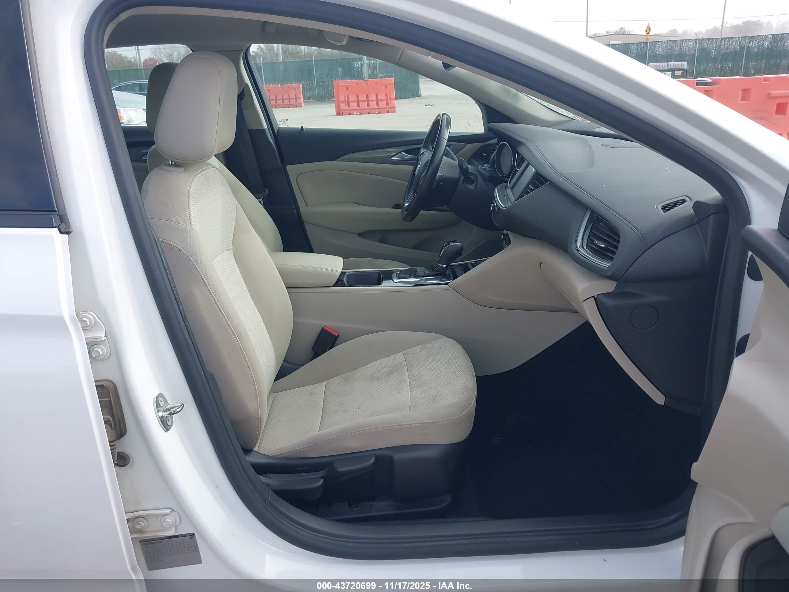BUICK REGAL image 5