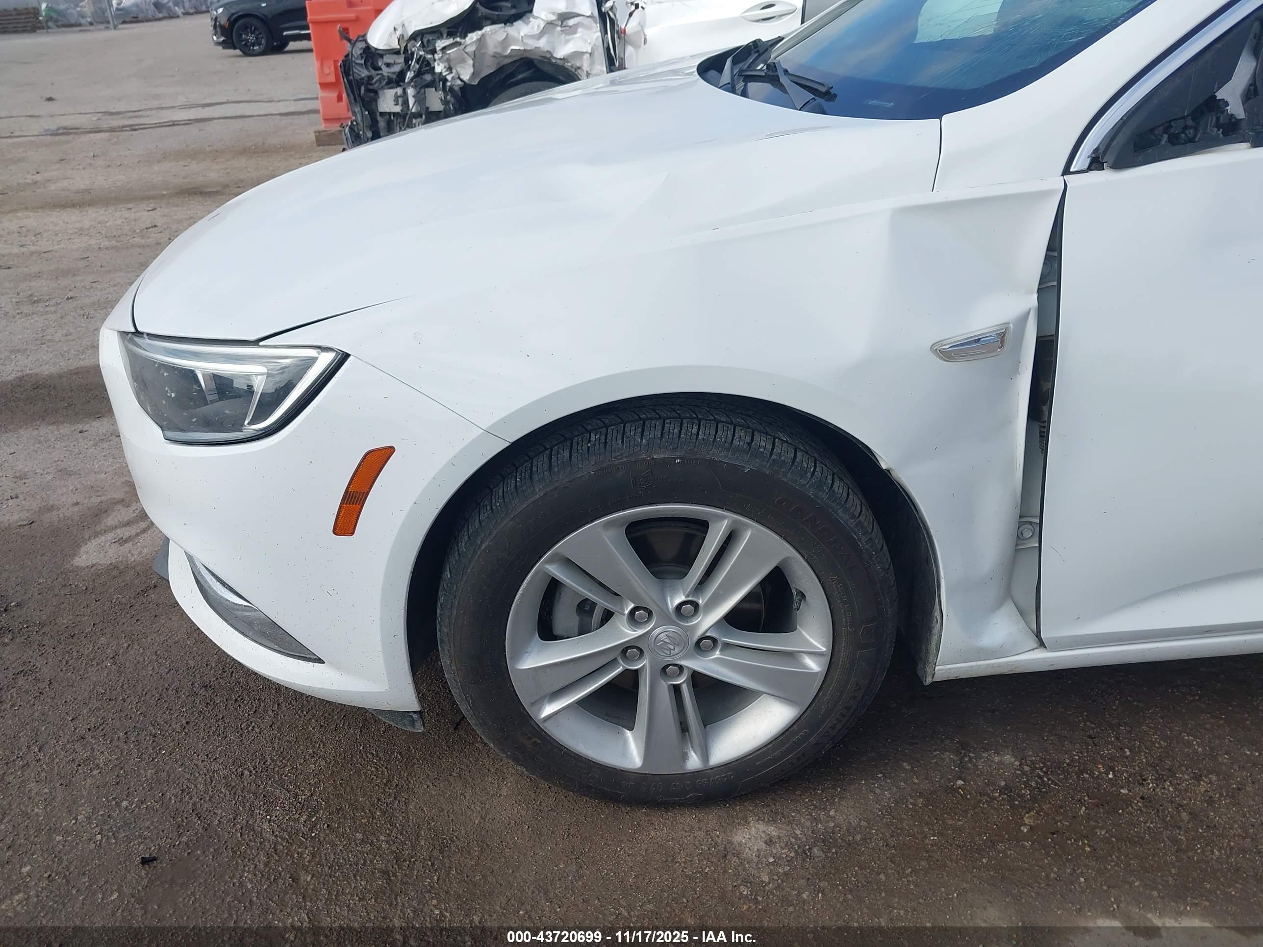 BUICK REGAL image 6