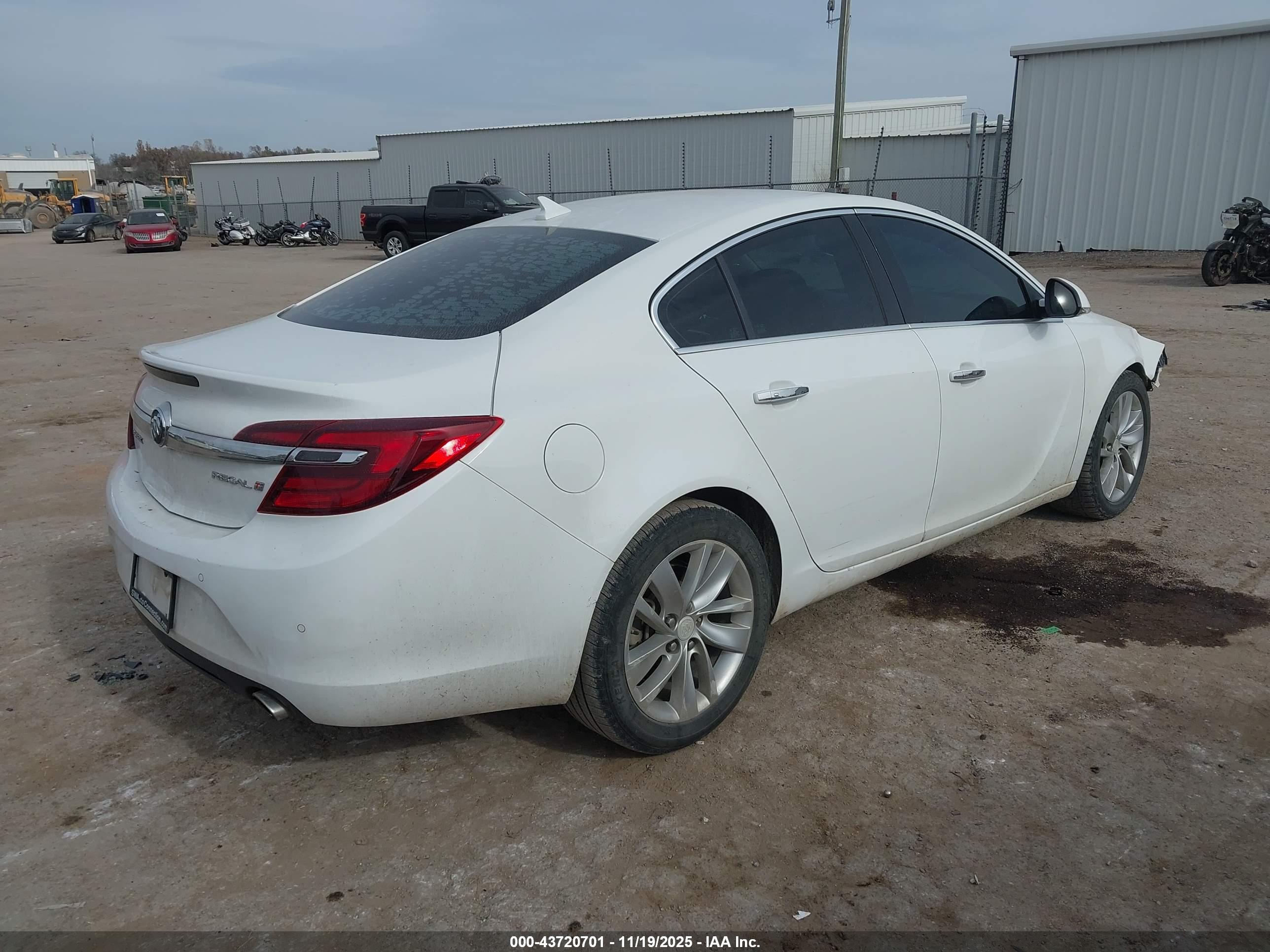 BUICK REGAL image 4
