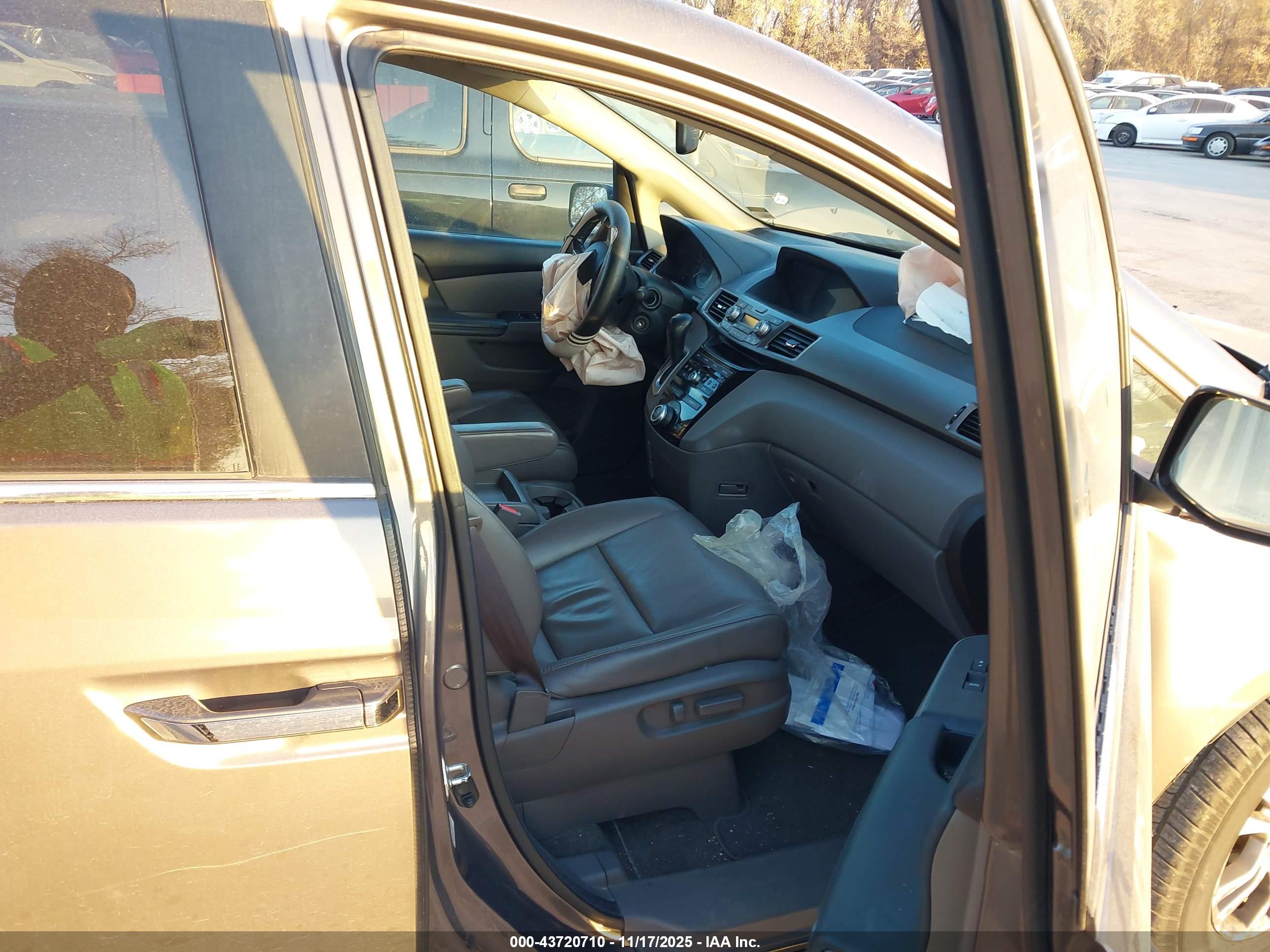 HONDA ODYSSEY image 5
