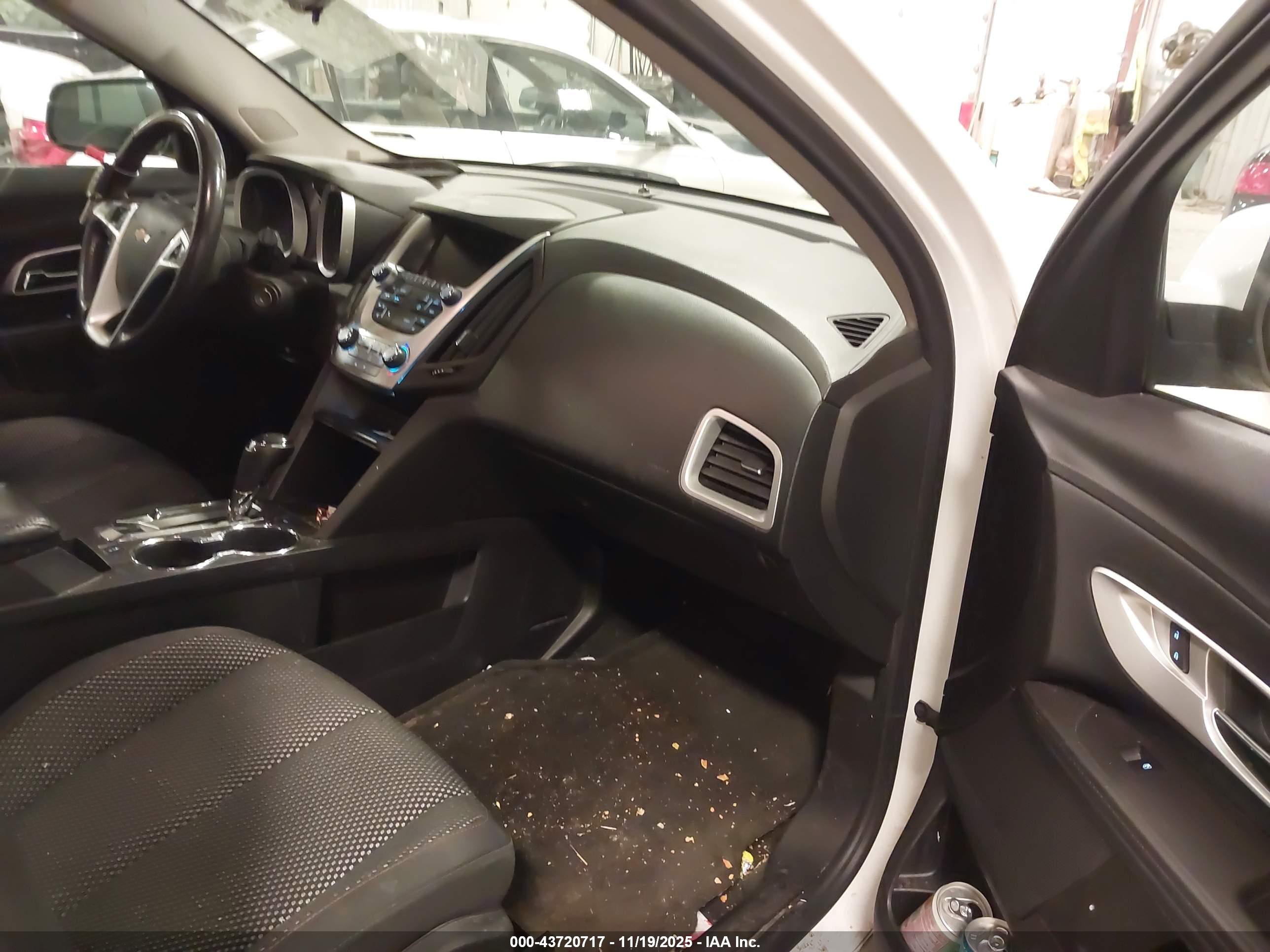 CHEVROLET EQUINOX image 5