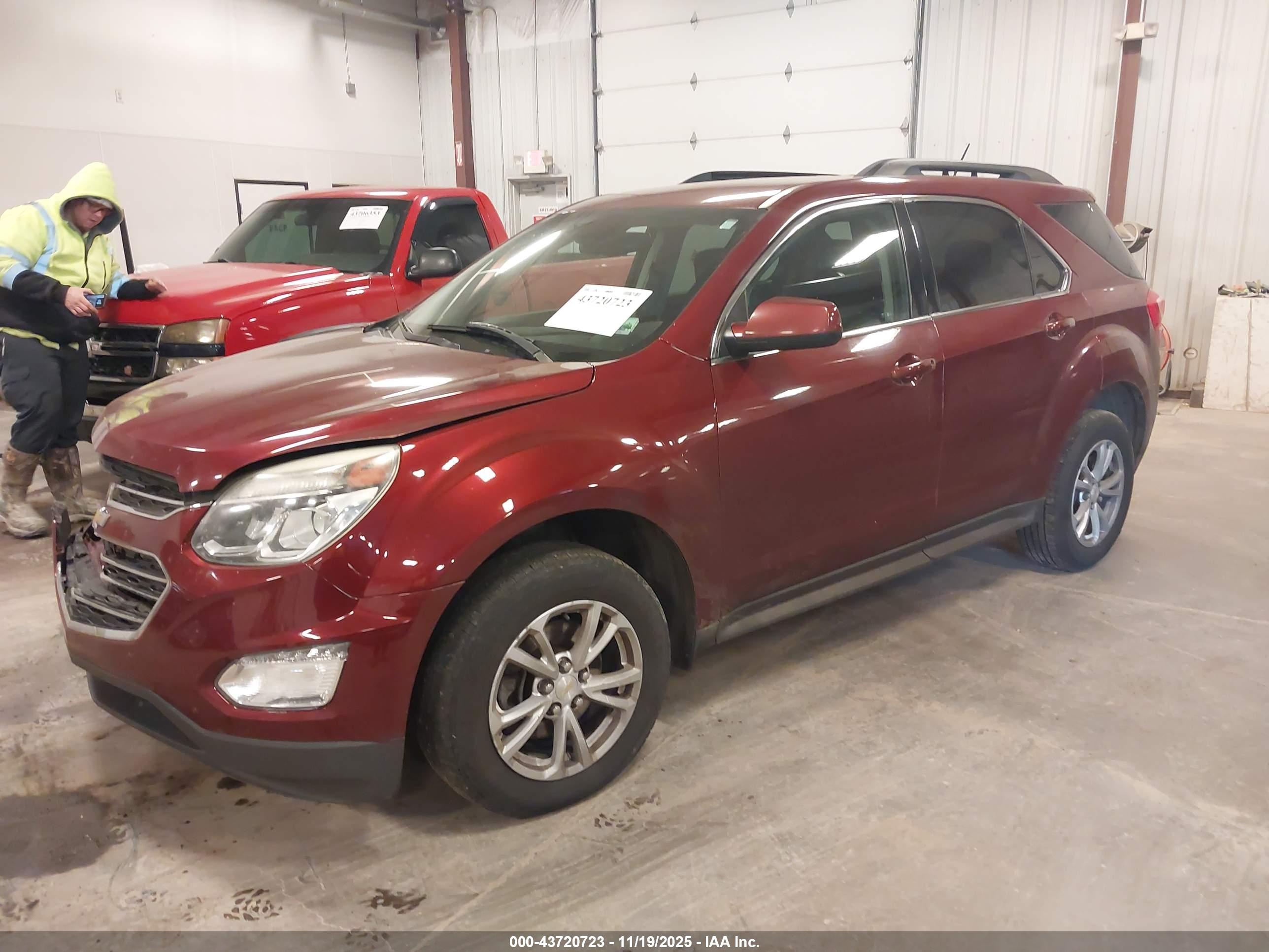 CHEVROLET EQUINOX image 2