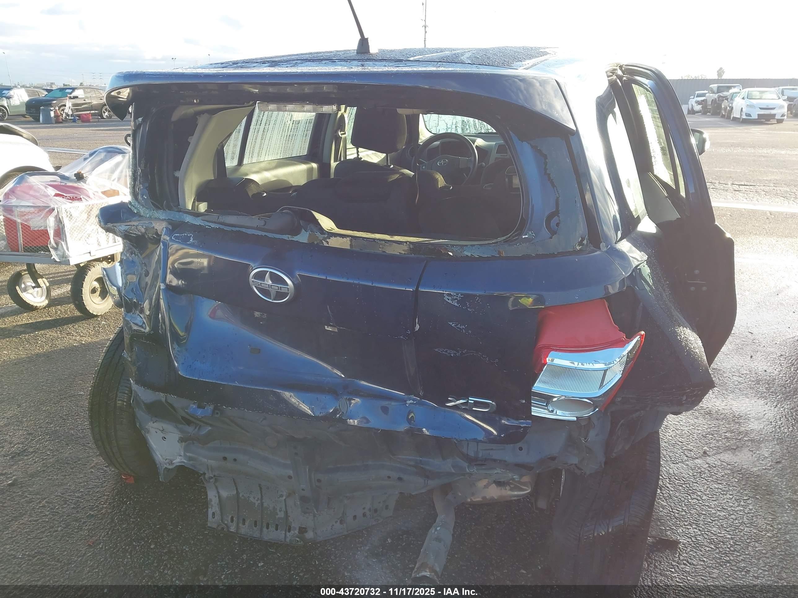 SCION XD image 6