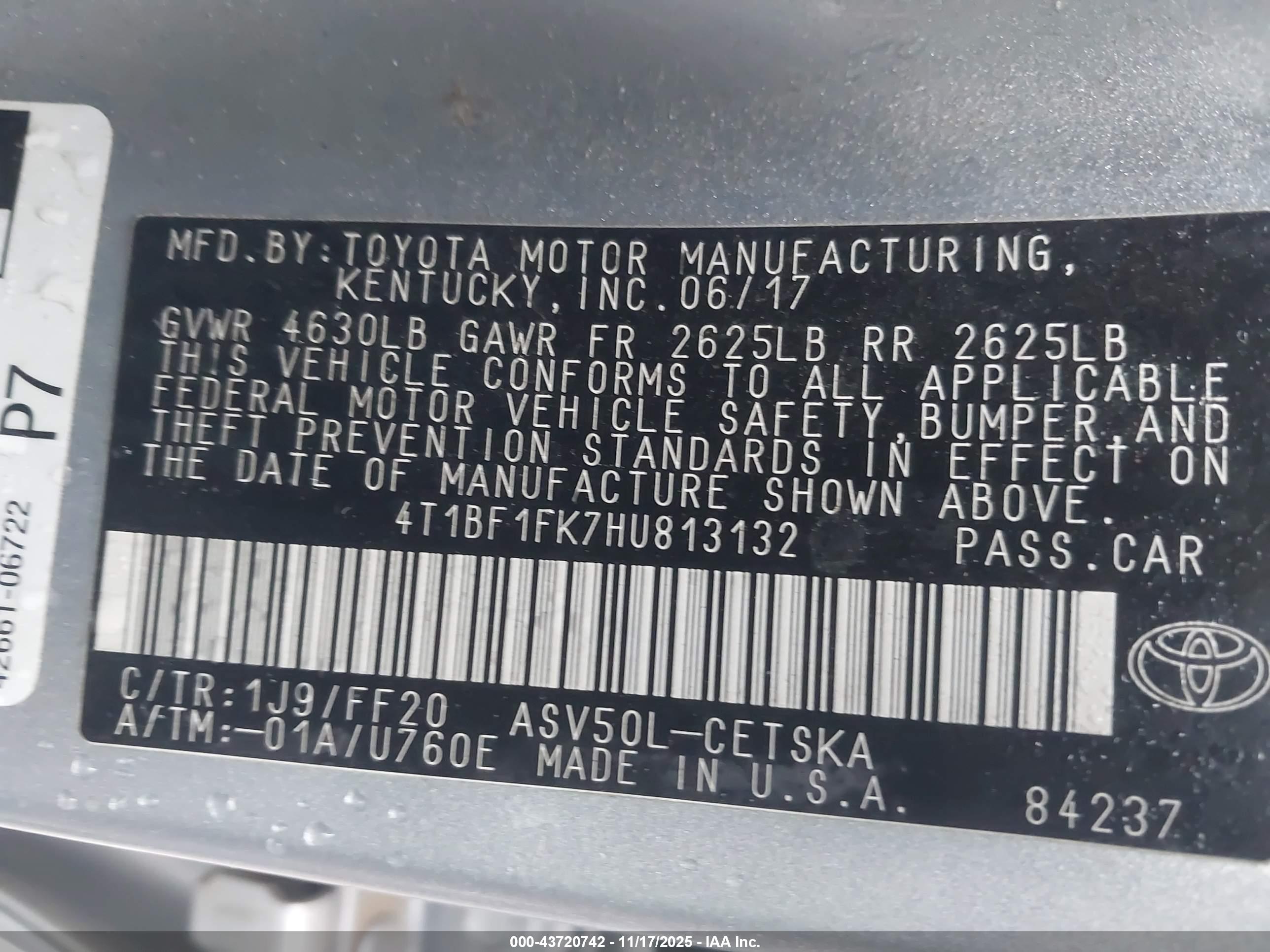 TOYOTA CAMRY image 9